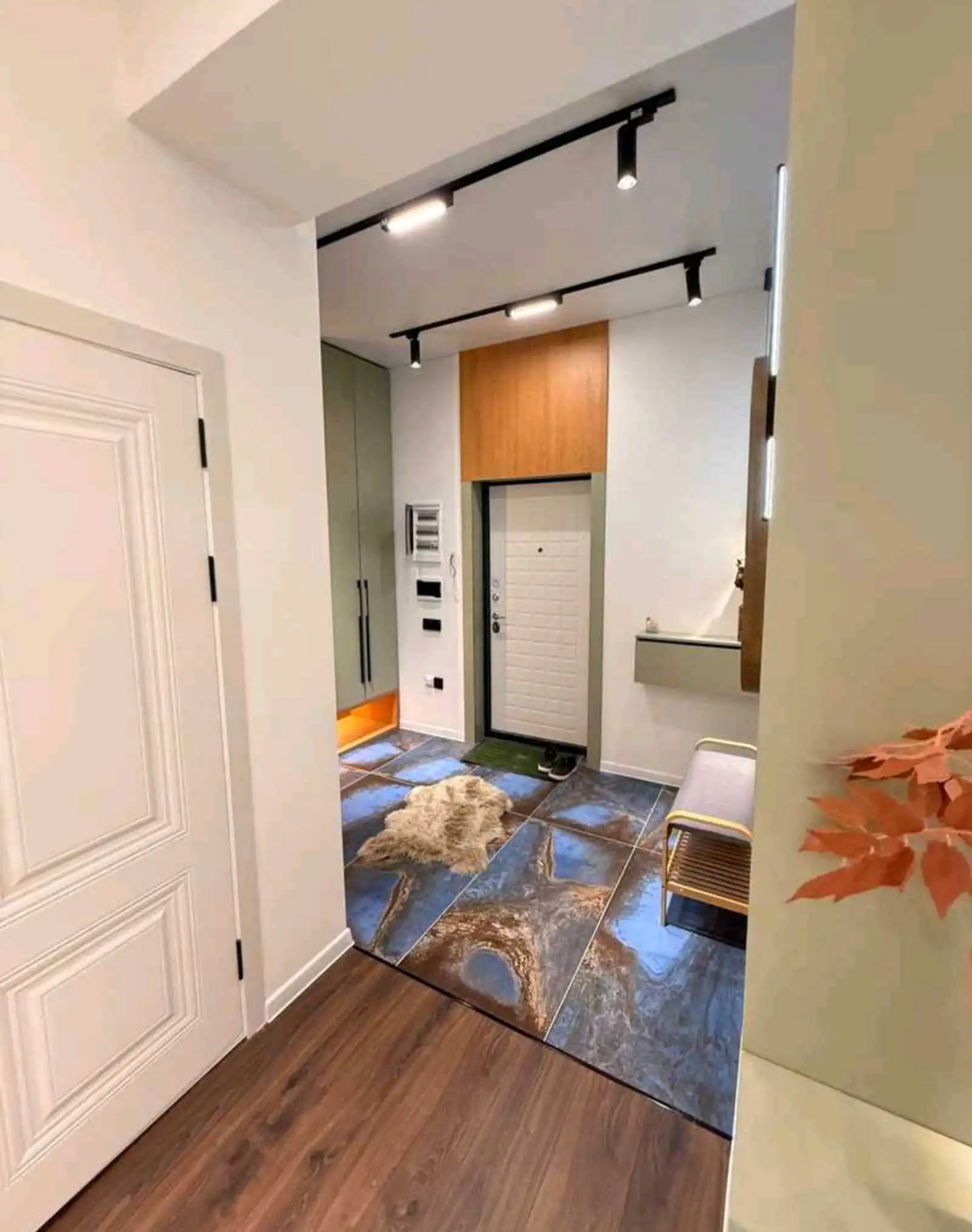 3-к квартира, 9 этаж, 92 м², Исмоил Сомони