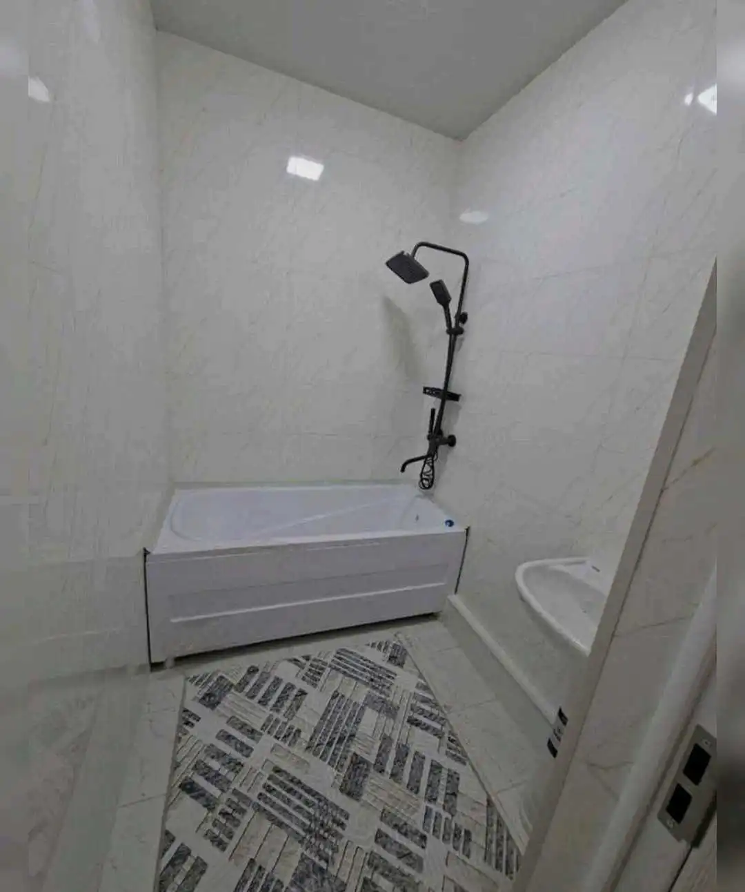 2-к квартира, 13 этаж, 61 м², Фирдавси