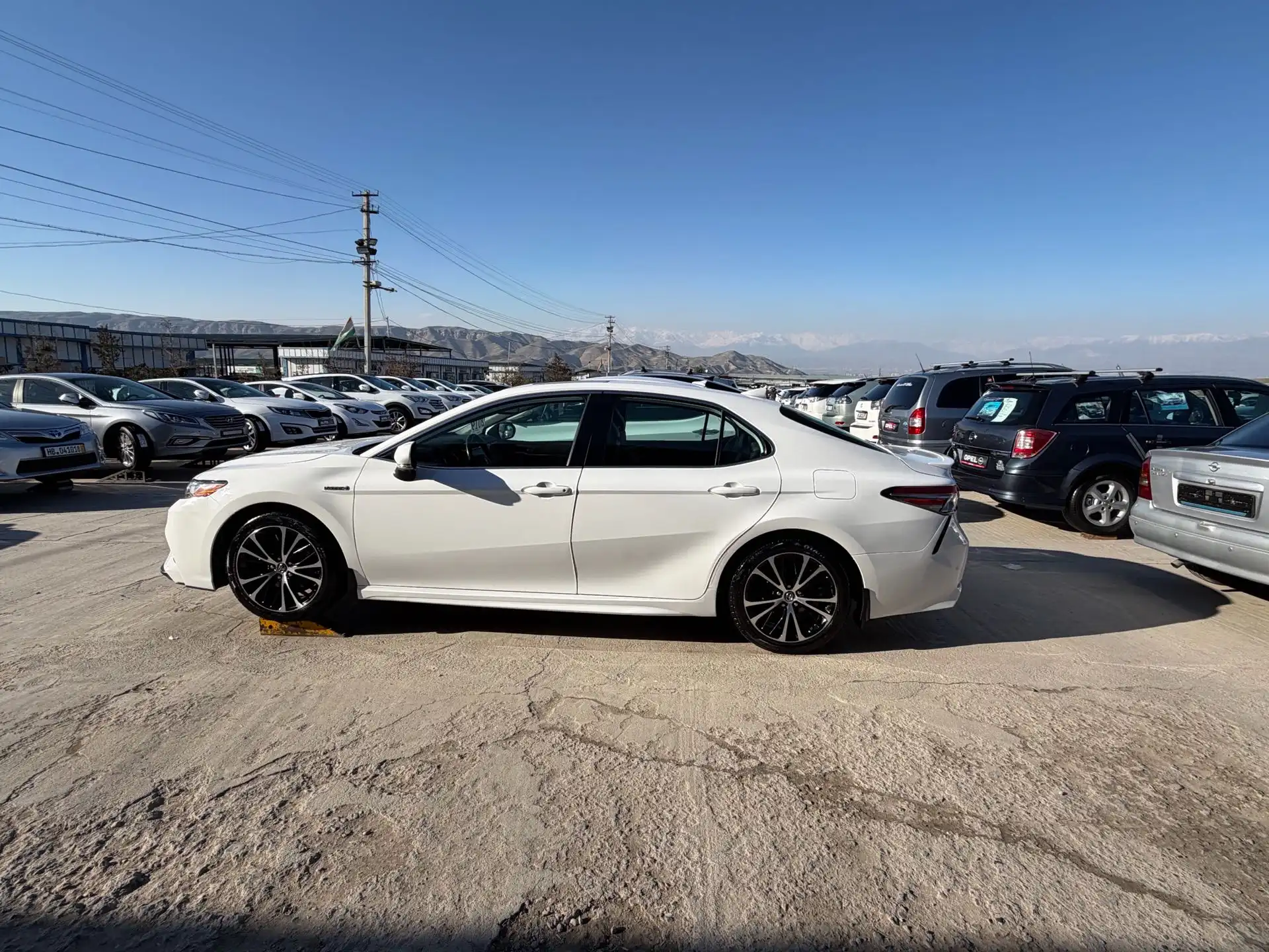 Toyota Camry 2019