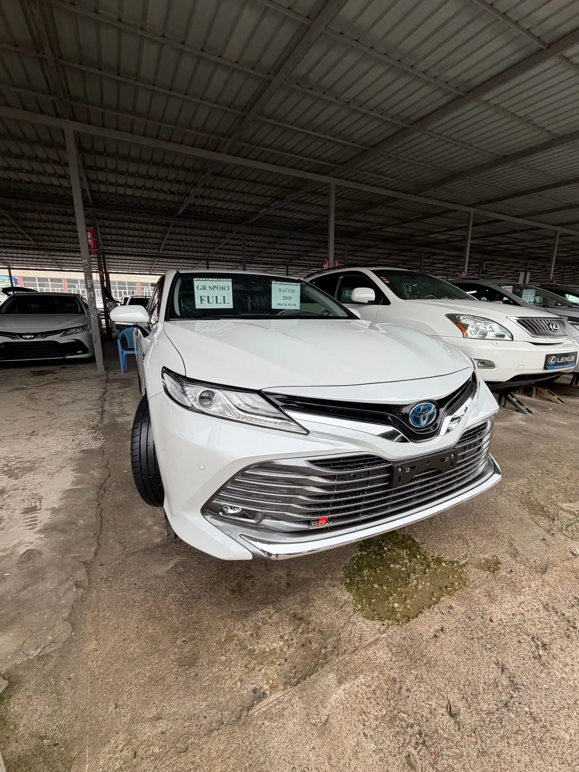 Toyota Camry 2019