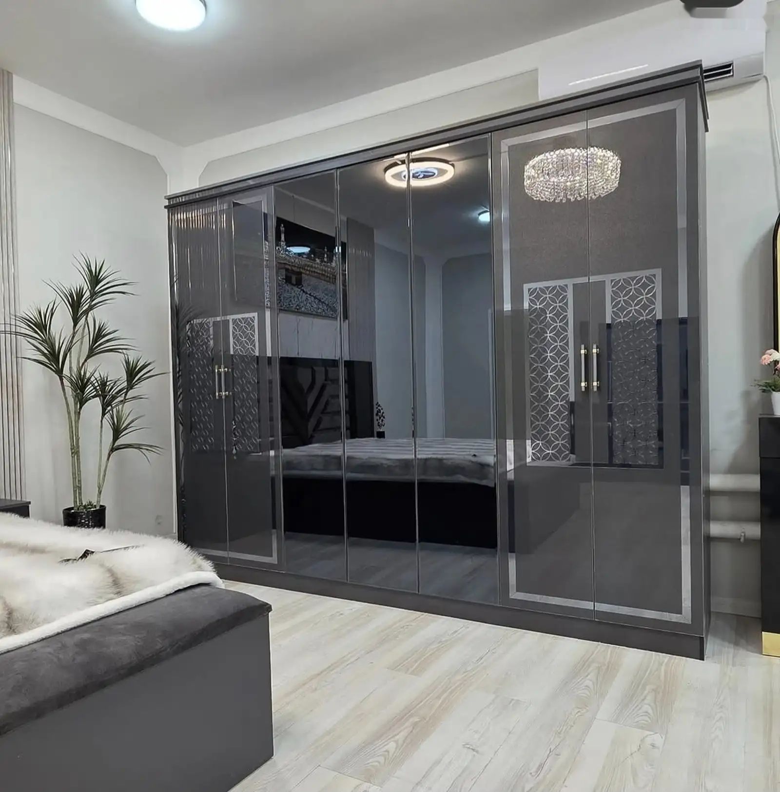 Спальный гарнитур