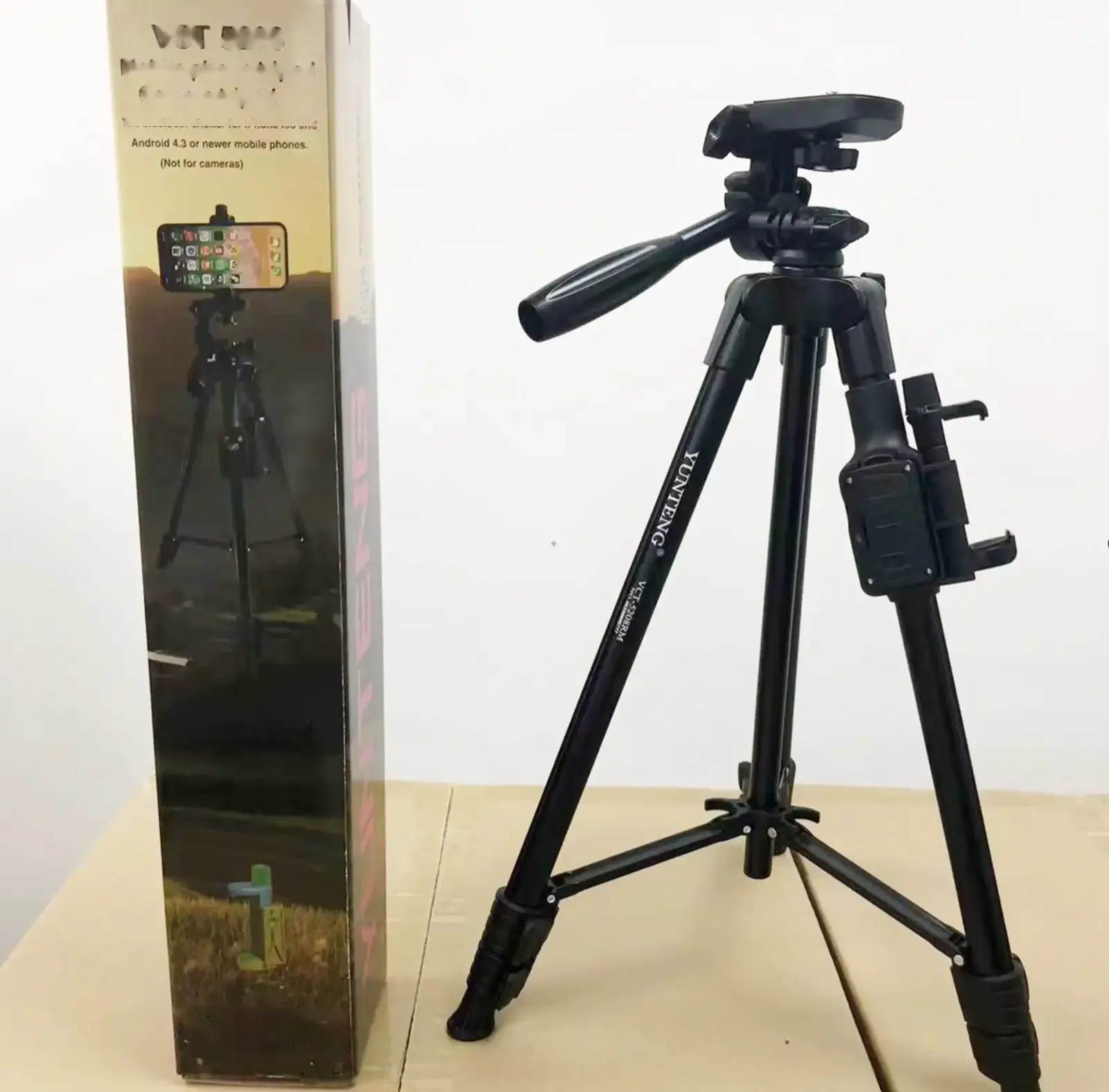 Алюминиевый штатив с пультом YUNTENG VCT 5208