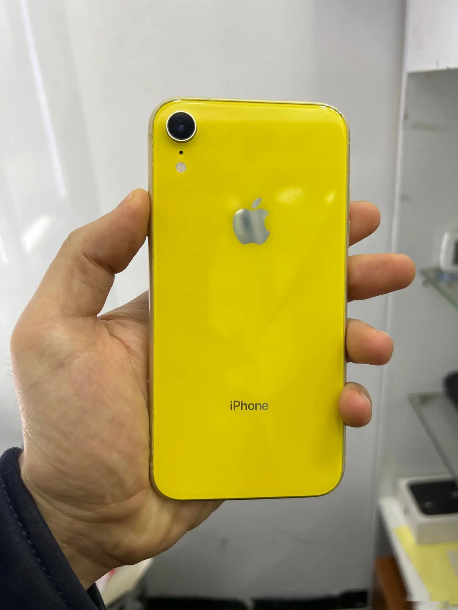 Apple iPhone Xr, 64 gb, Yellow