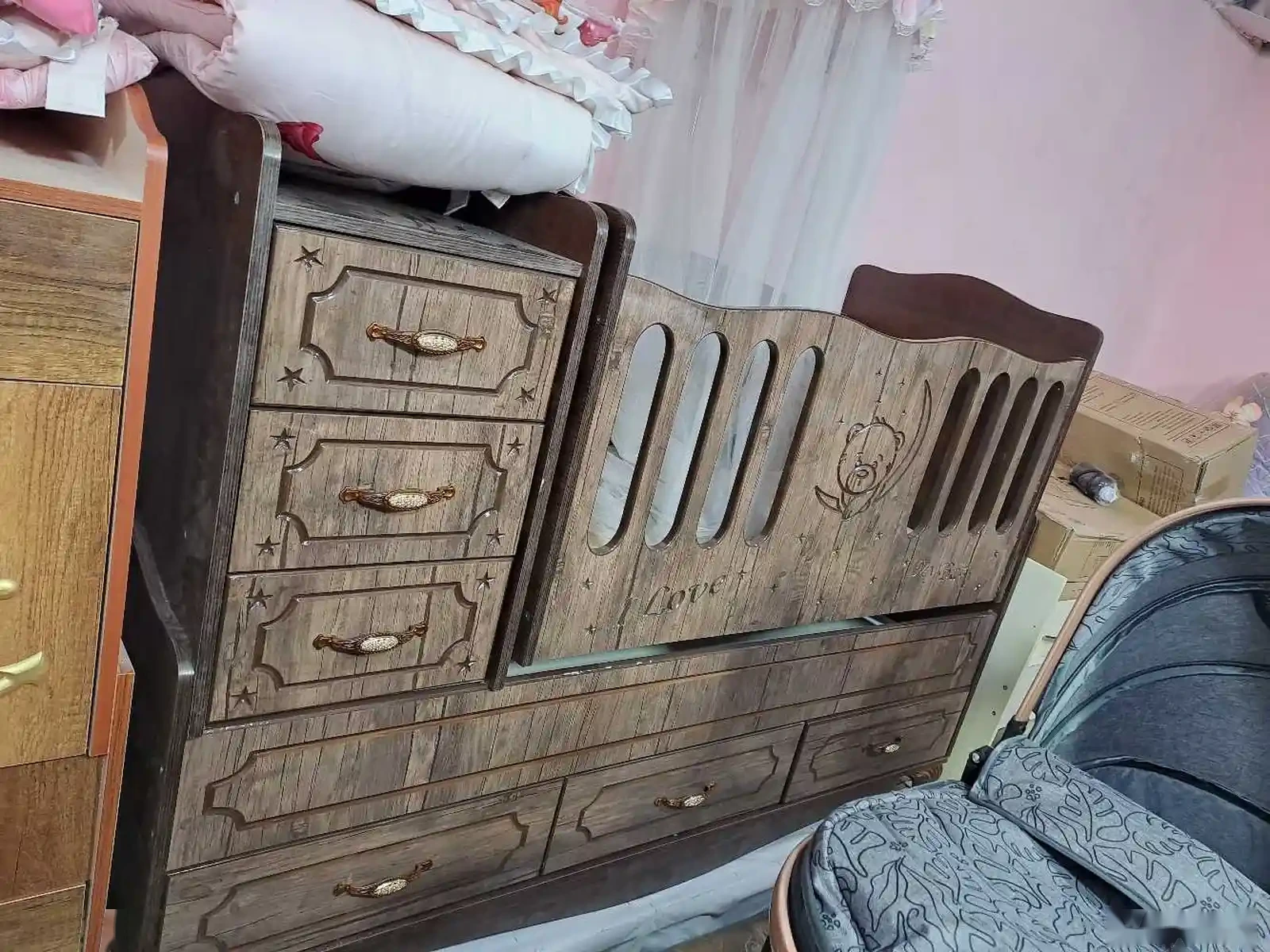 Колыбель с полками