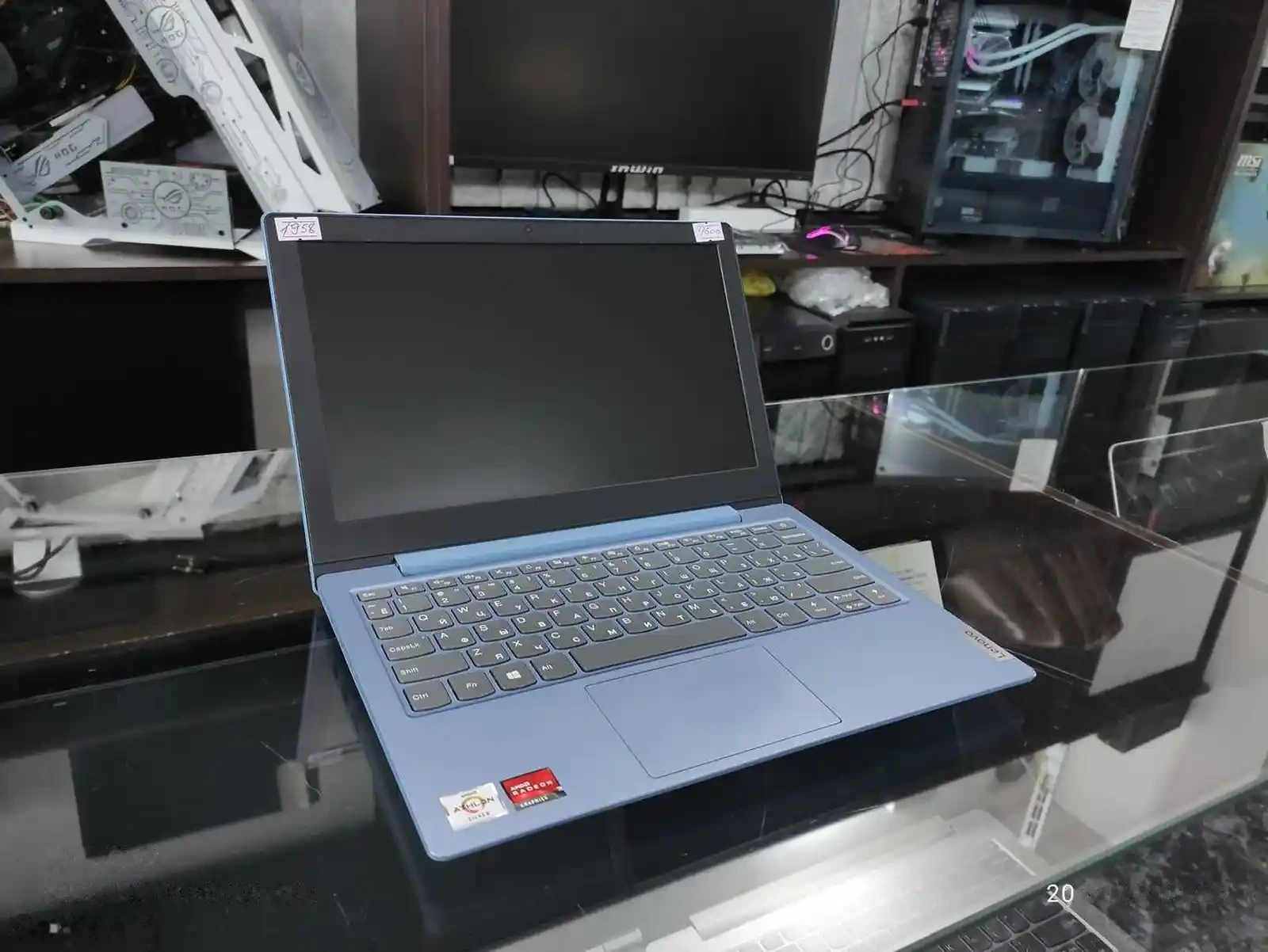 Ноутбук Lenovo Ideapad 1 2021 AMD Silver 3050E 4GB/128GB — фото 3