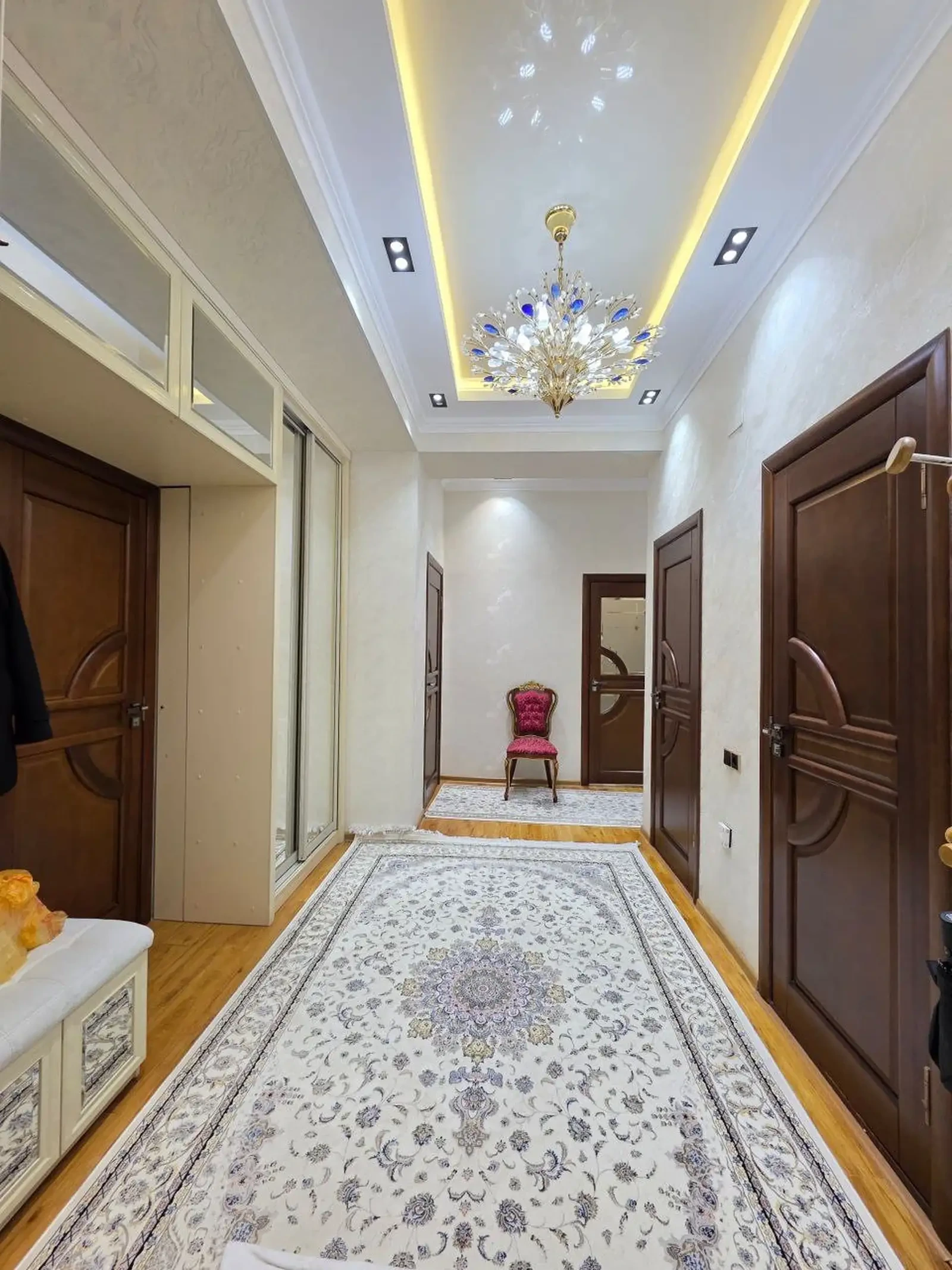 3-комн. квартира, 9 этаж, 130 м², И. Сомони — фото 6