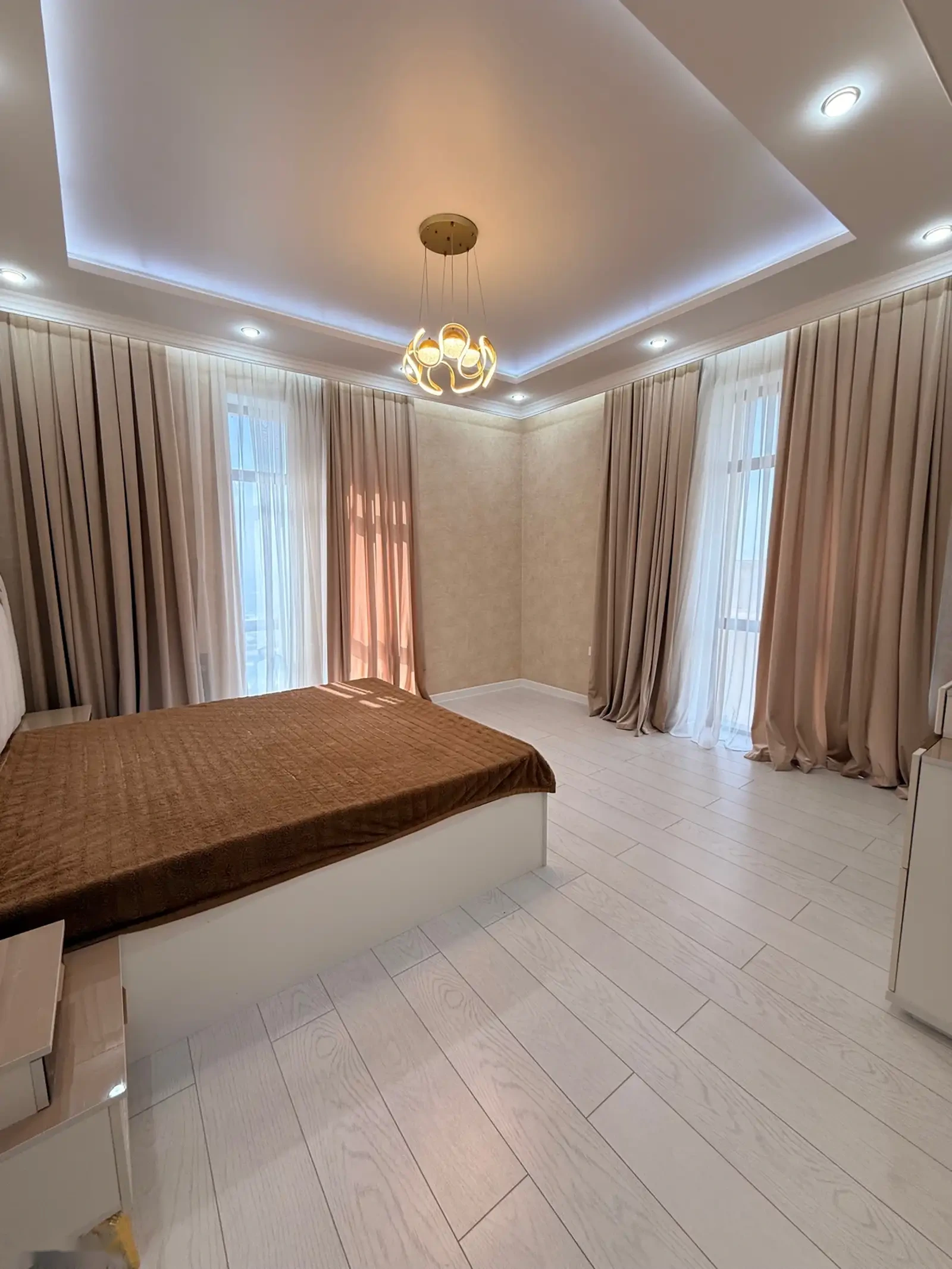 3-комн. квартира, 17 этаж, 117 м², Шохмансур — фото 4