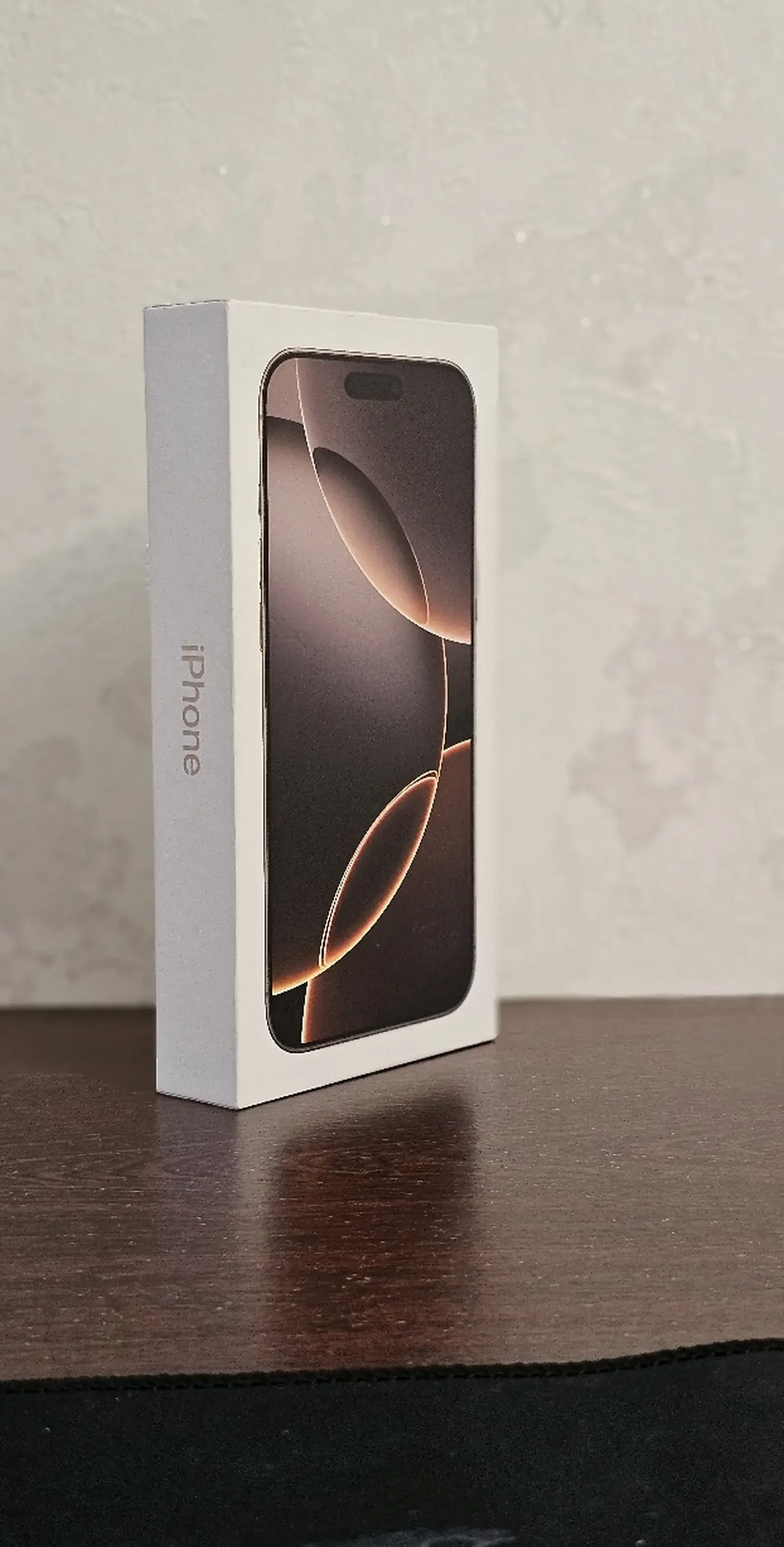 Apple iPhone 16 Pro Max, 256 gb, Desert Titanium — фото 2