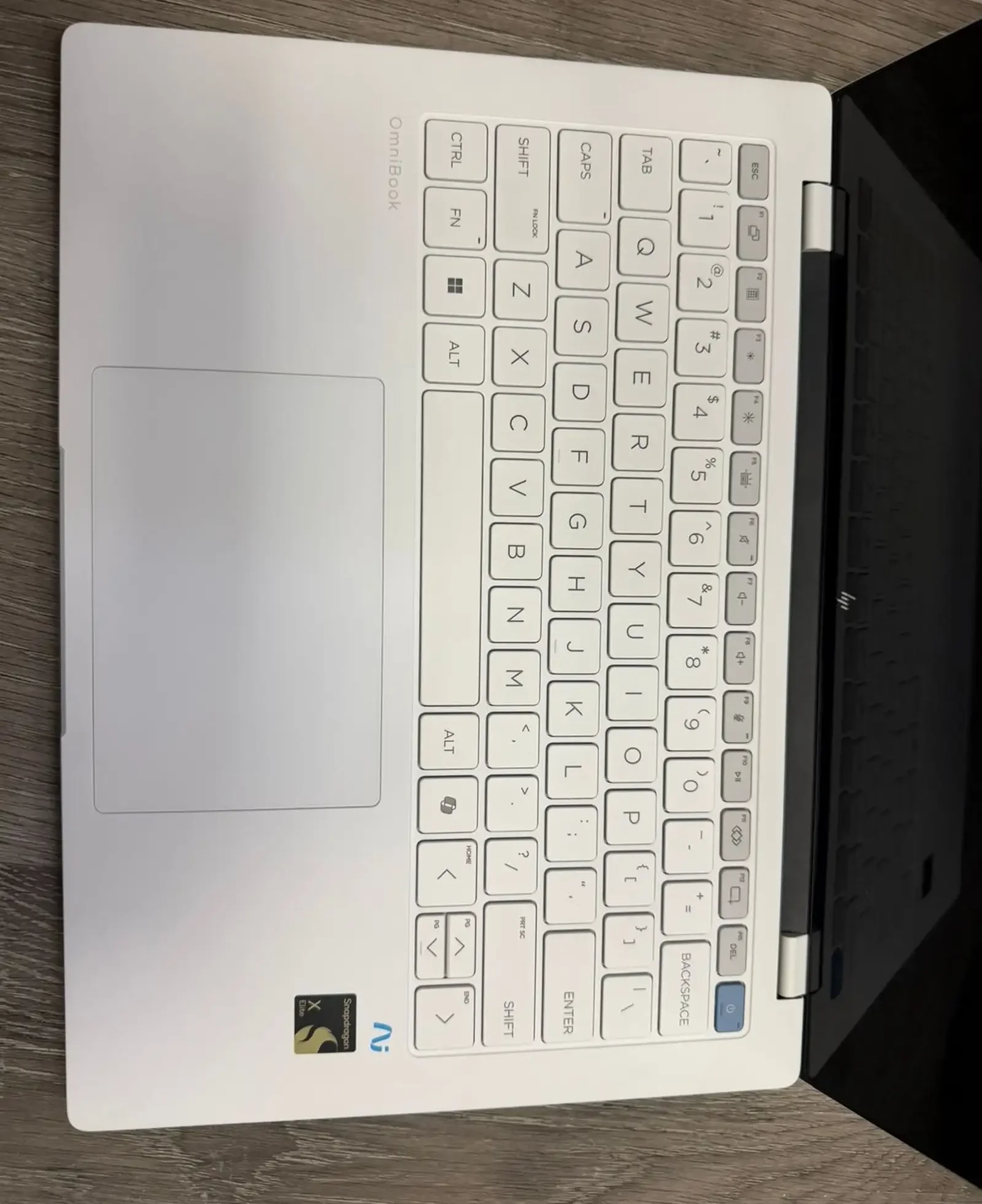 Ноутбук HP OmniBook X 14 Snapdragon X Elute 16GB 1TB SSD — фото 3