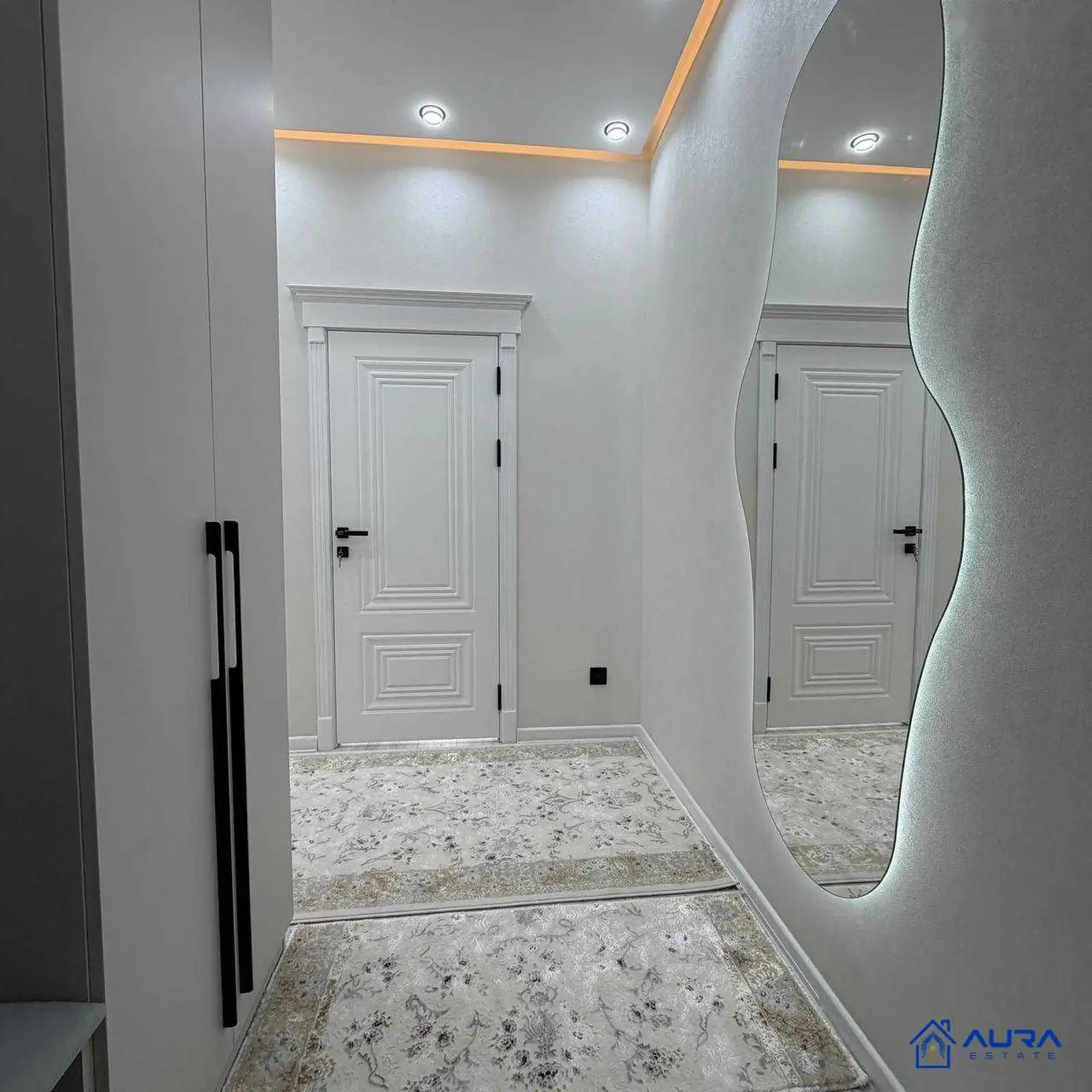 2-к квартира, 14 этаж, 58 м², Сино Ёвари Главни
