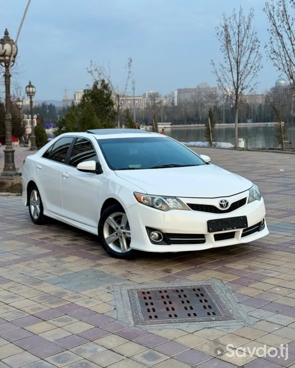 Toyota Camry 2012