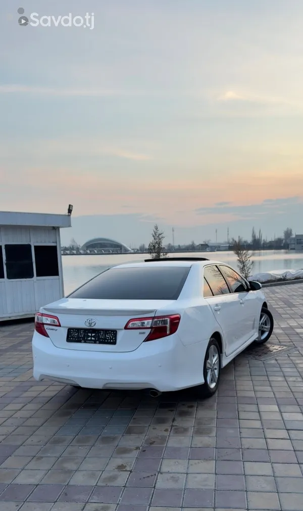 Toyota Camry 2012