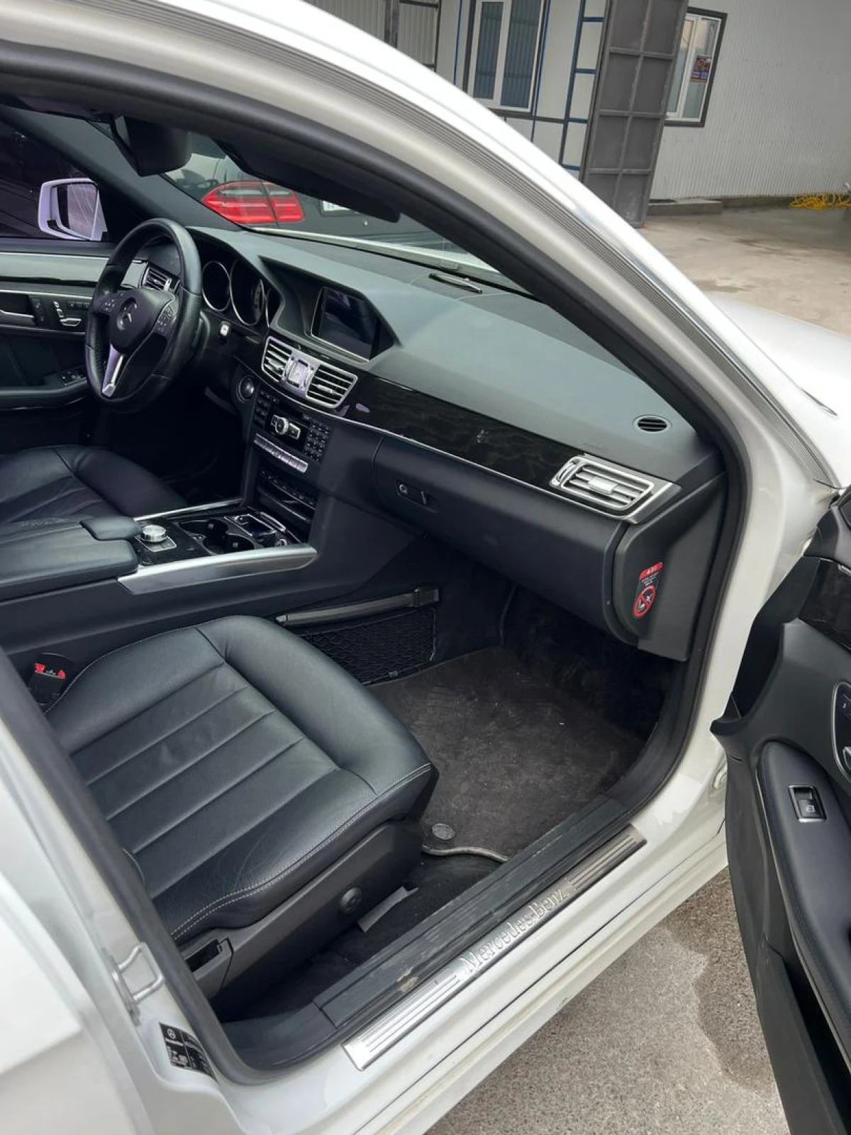 Mercedes-benz E class 2015 — фото 9