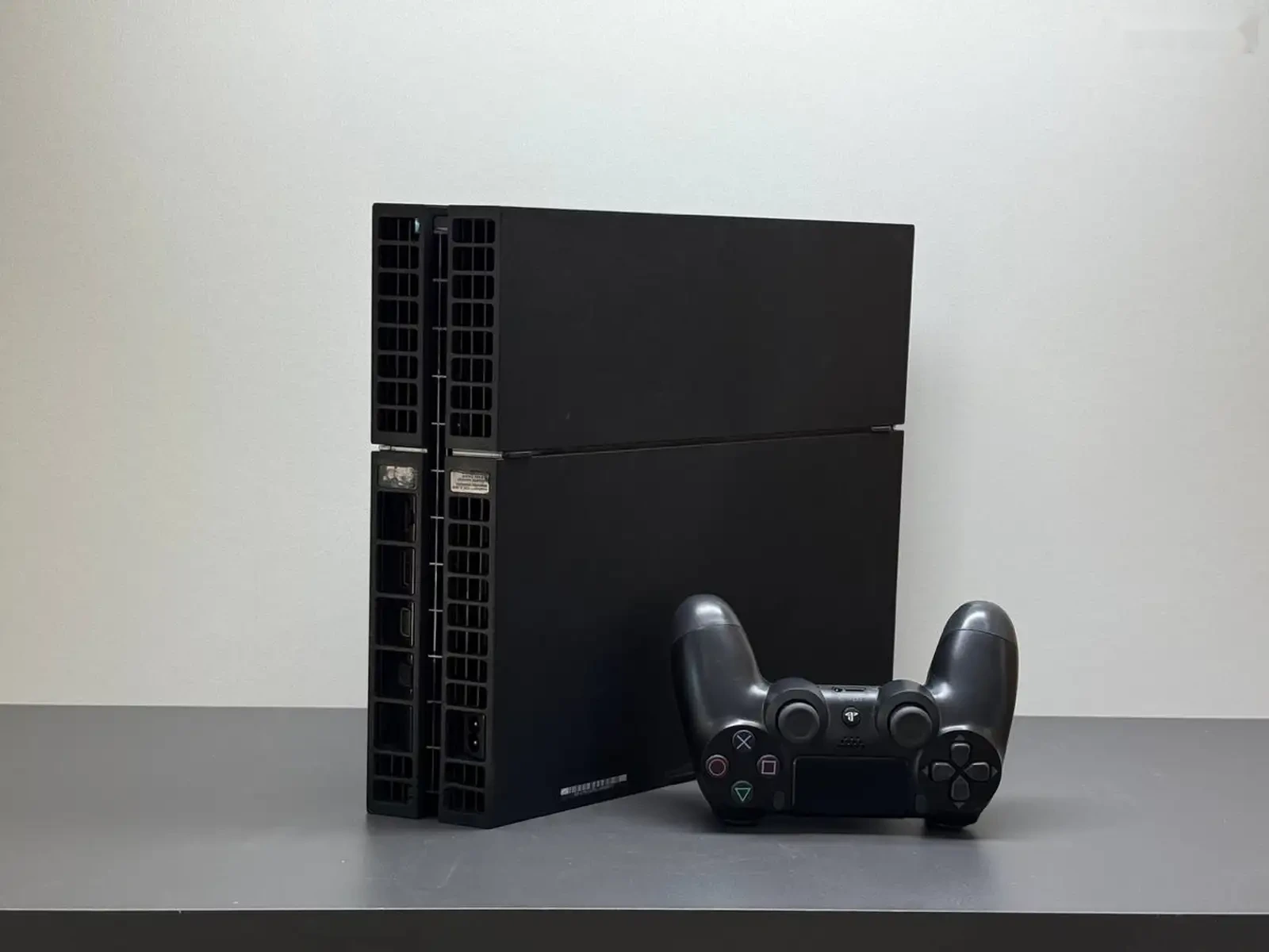 Игровая приставка Sony PlayStation 4 Fat — фото 3