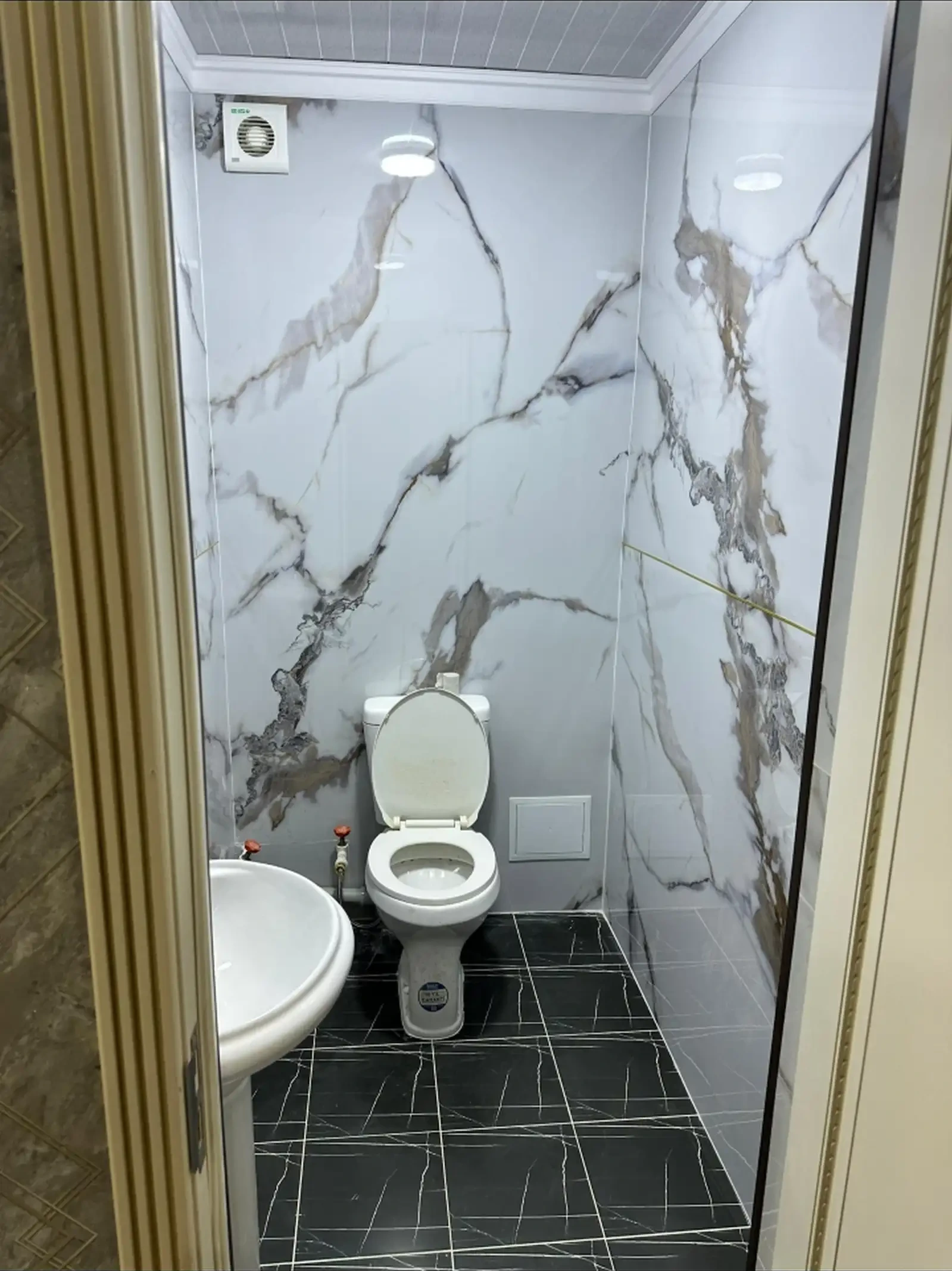 2-комн. квартира, 8 этаж, 80м², 18мкр — фото 8