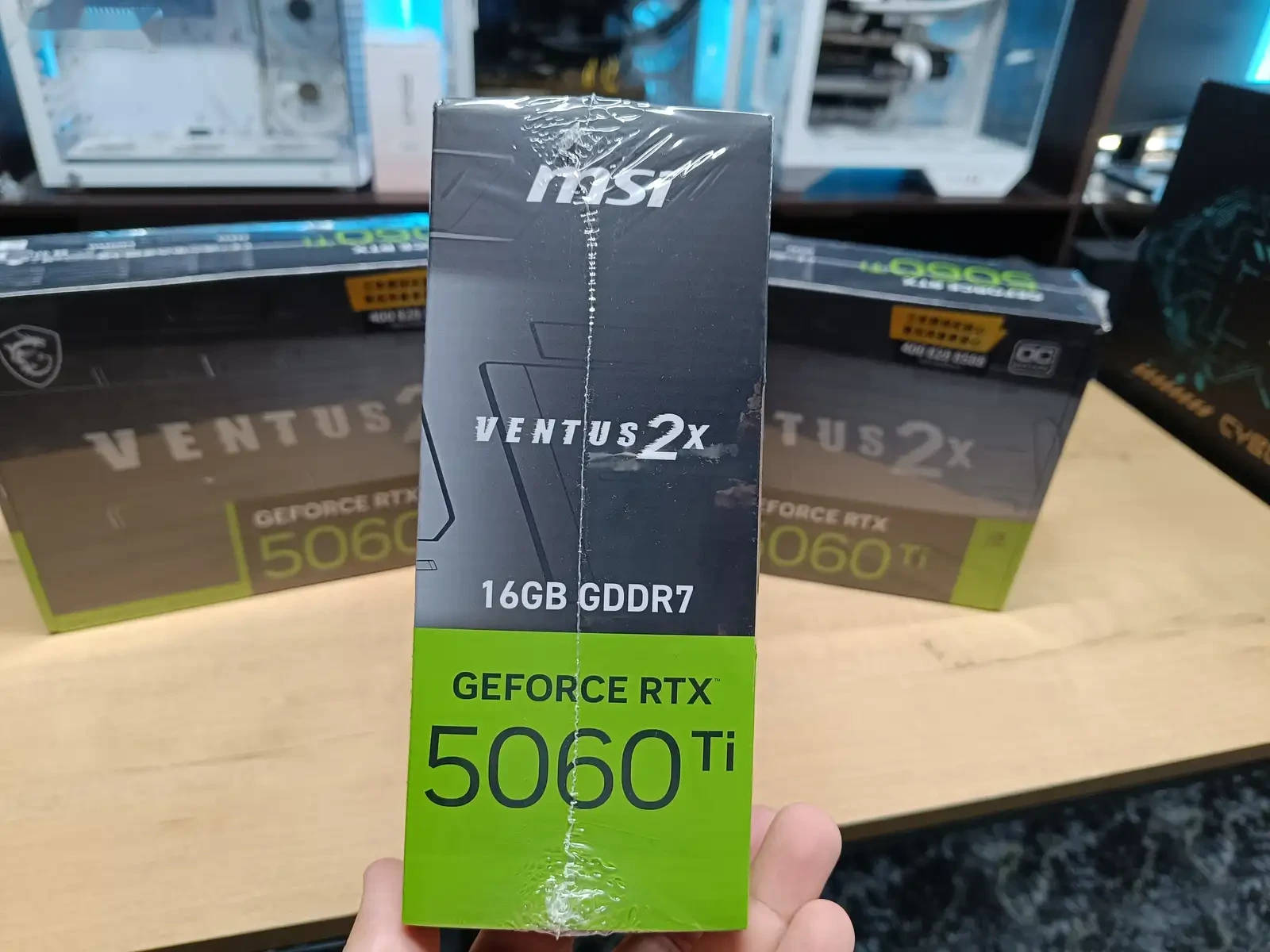 Видеокарта MSI VENTUS X2 RTX 5060Ti 16GB GDDR7 — фото 2