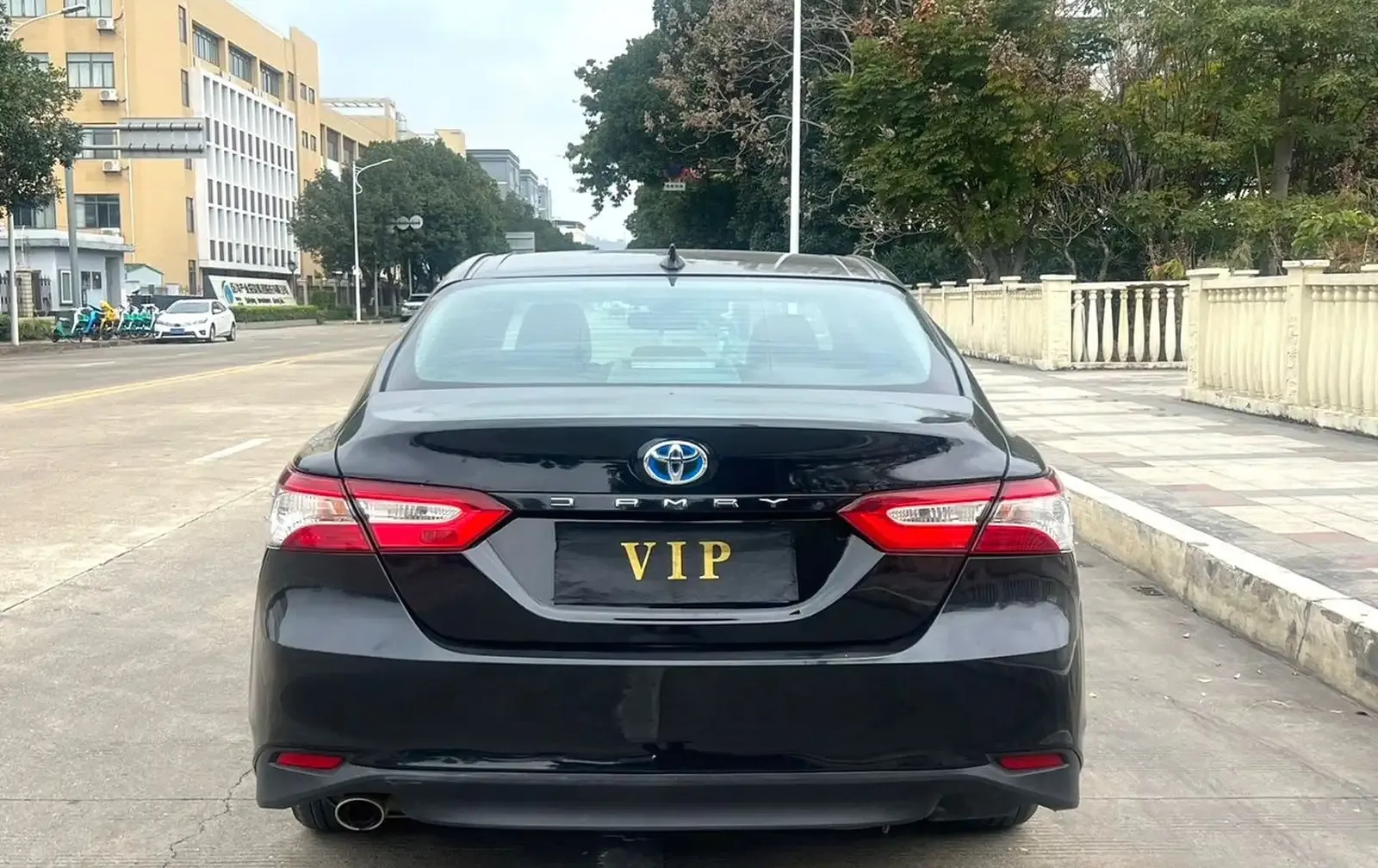 Toyota Camry 2021