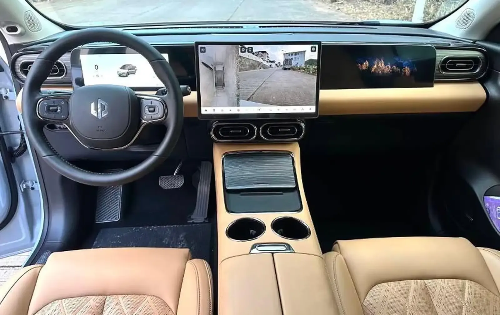 Leapmotor C11, 2025