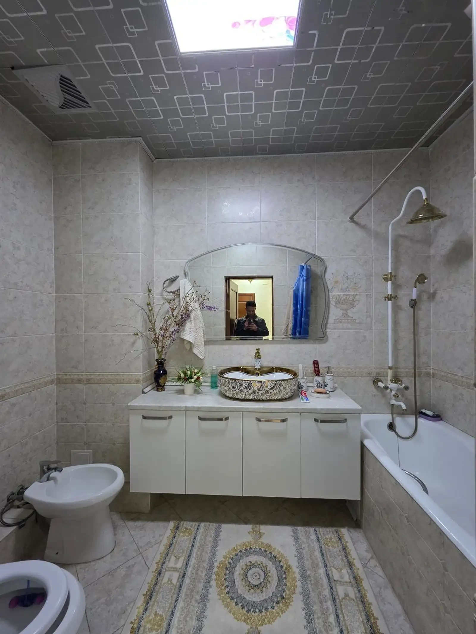 3-комн. квартира, 9 этаж, 130 м², И. Сомони — фото 8