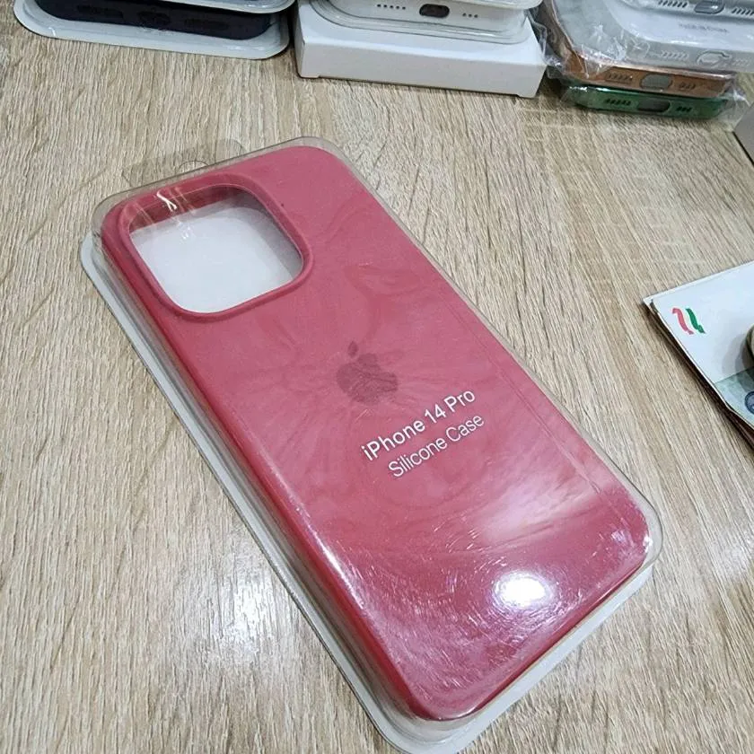 Чехлы для Apple