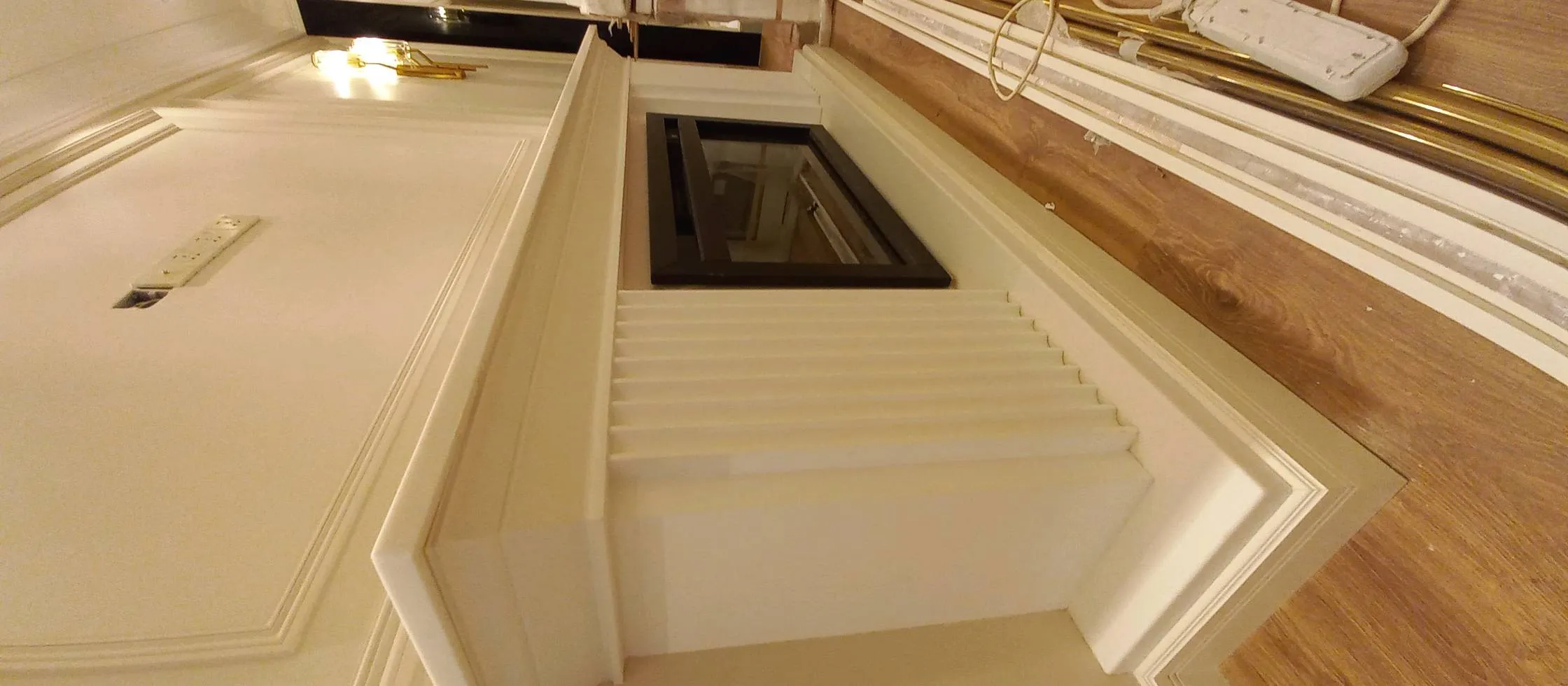 Камин, лестницы из камня