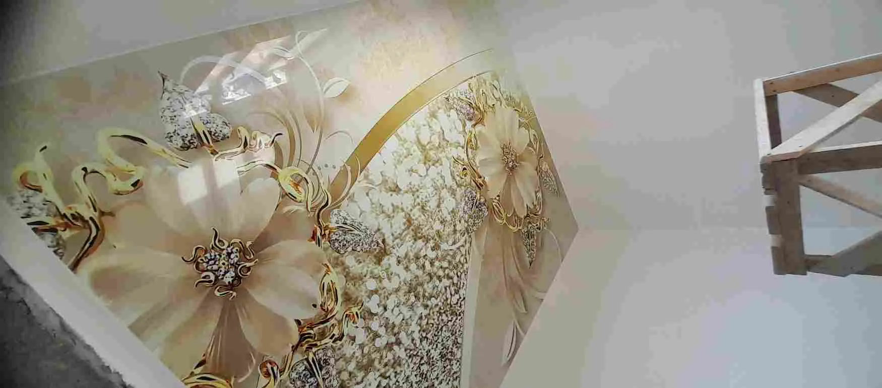 натяжной потолок