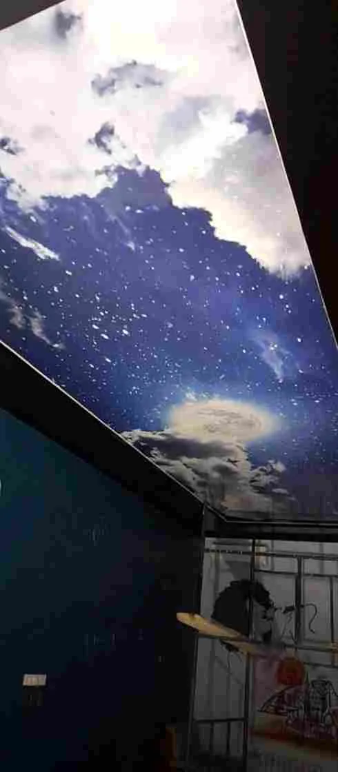 натяжной потолок