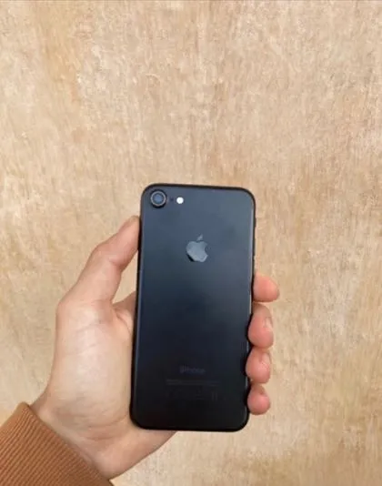 Apple IPhone 7 32 gb