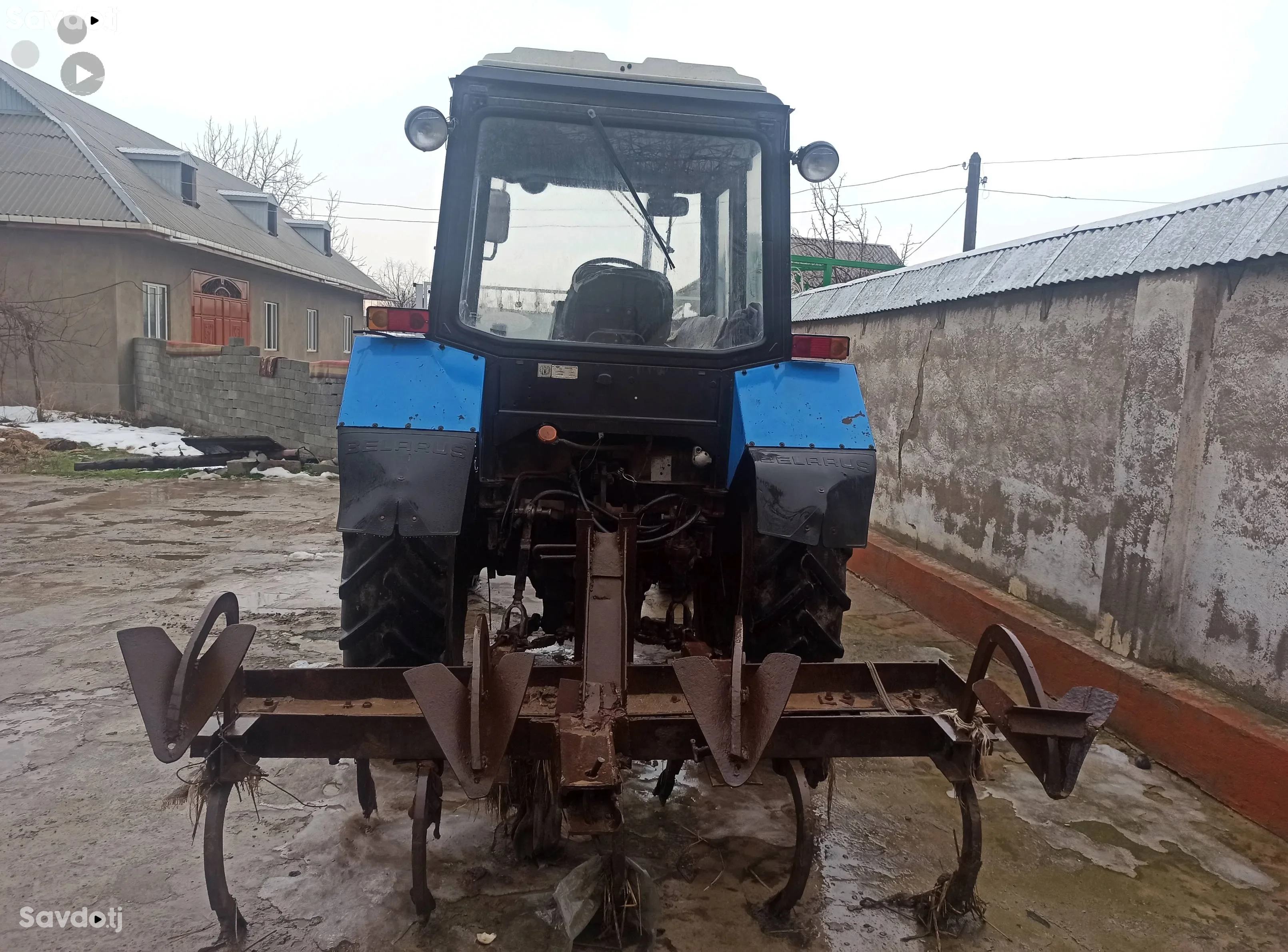 Трактор 82.1