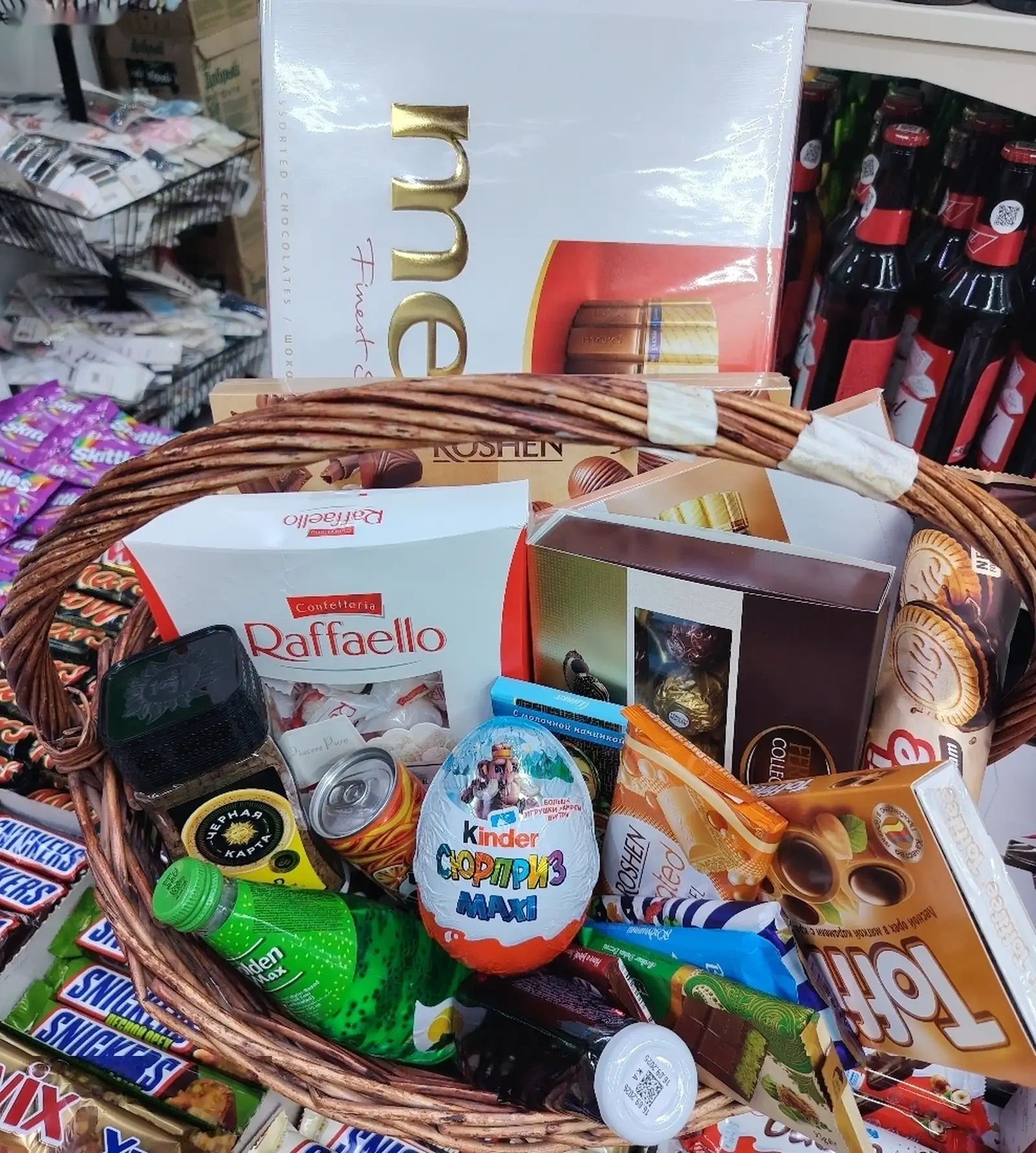 Корзина новогодние подарки на заказ