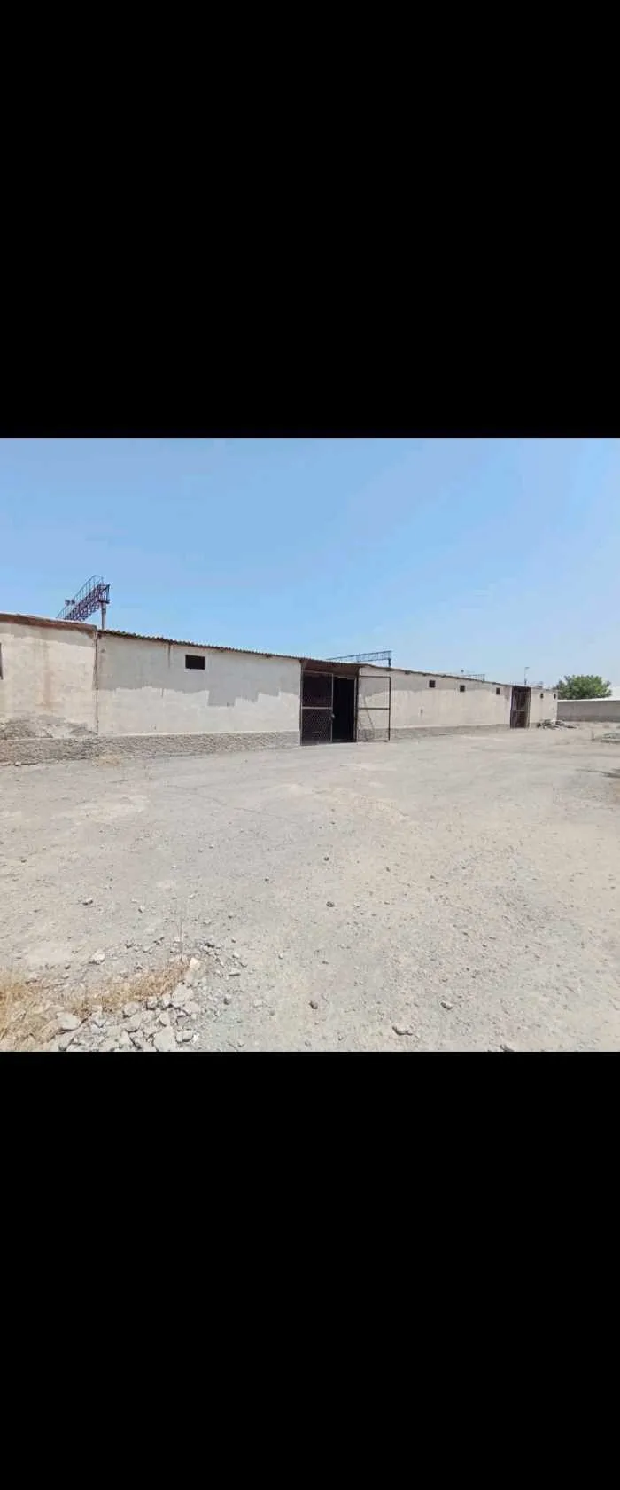 Постройка с земельным участком