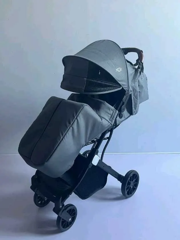 Детская зимняя коляска