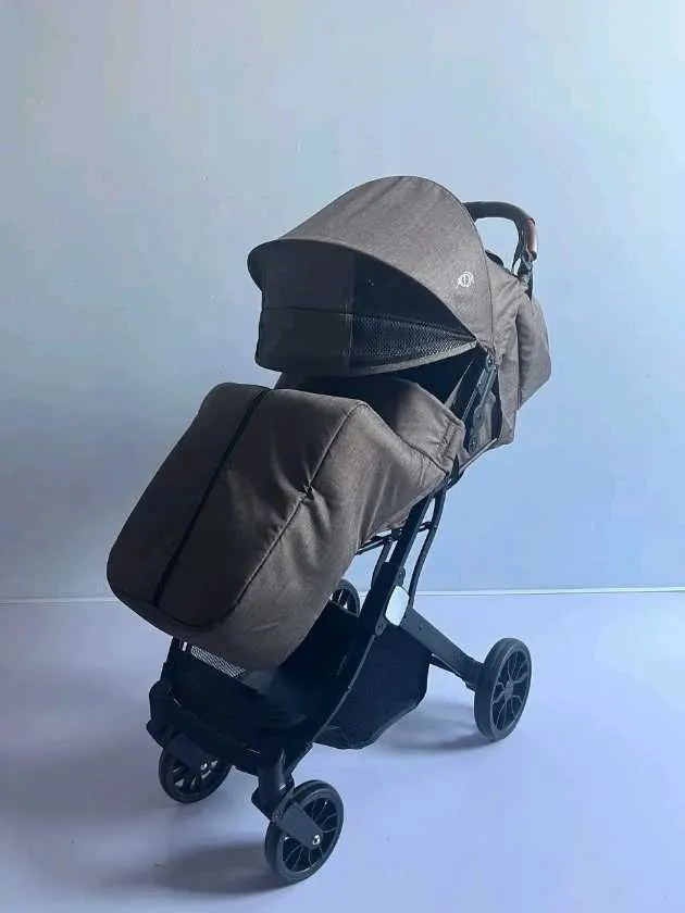 Детская зимняя коляска