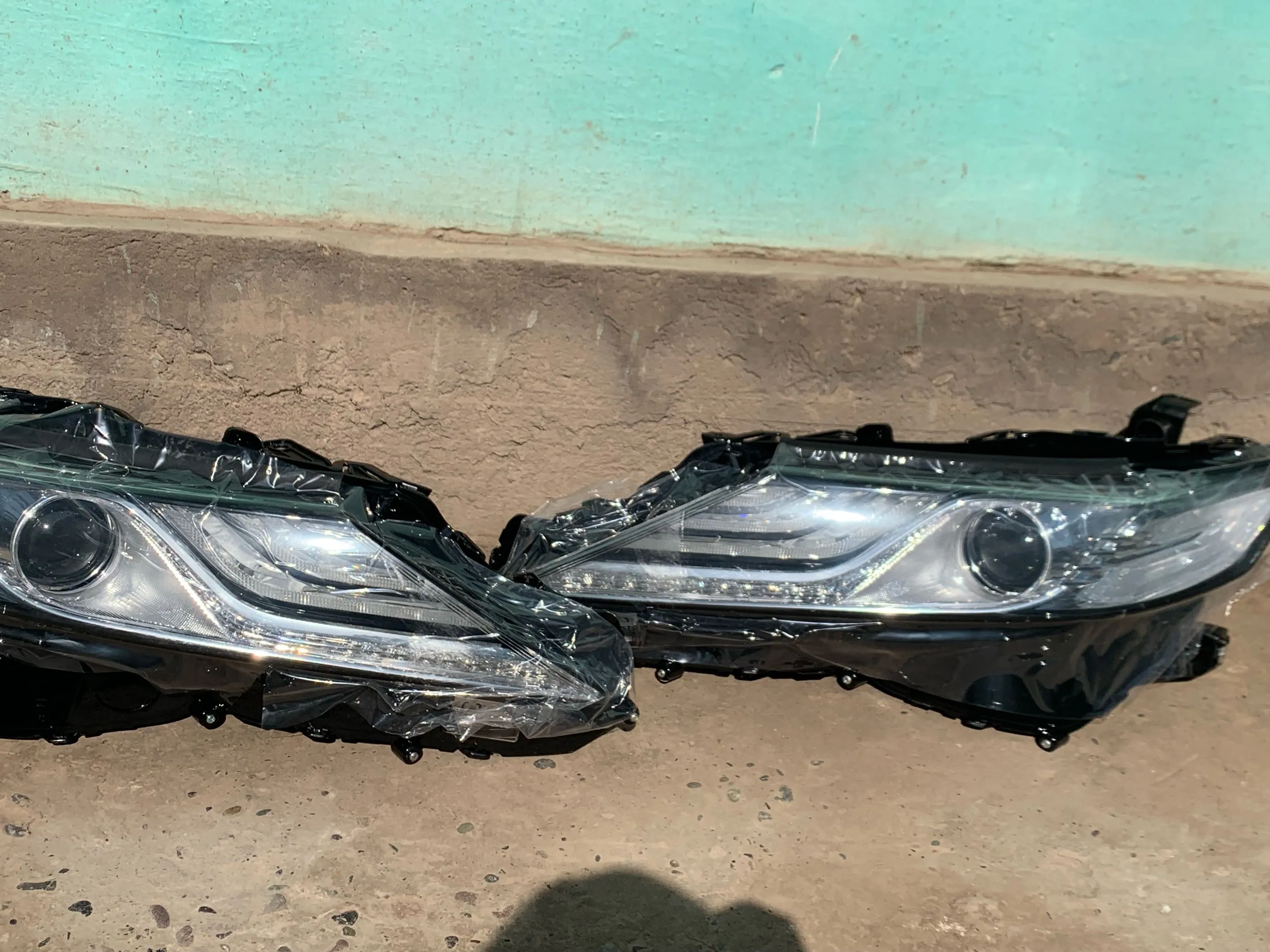 Передний фар на камри 6