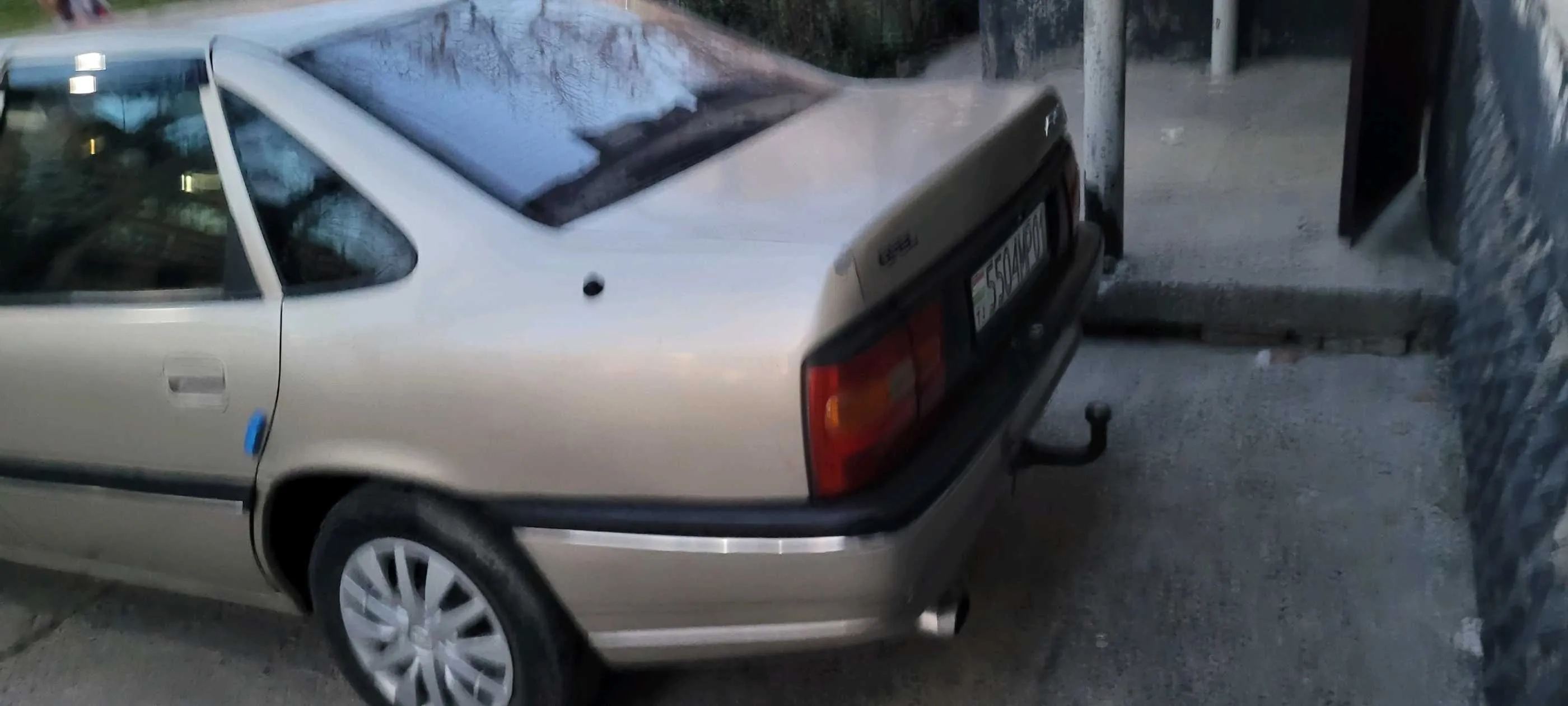 Opel Vectra a 1992