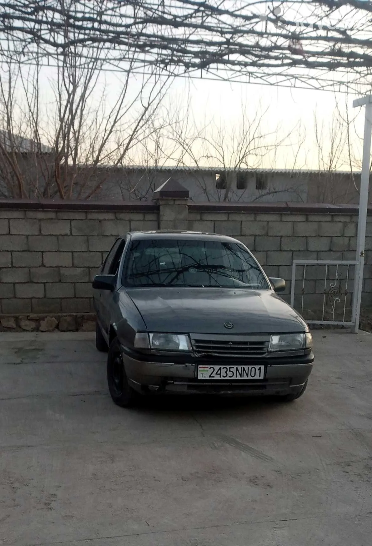 Opel Vectra a 1992