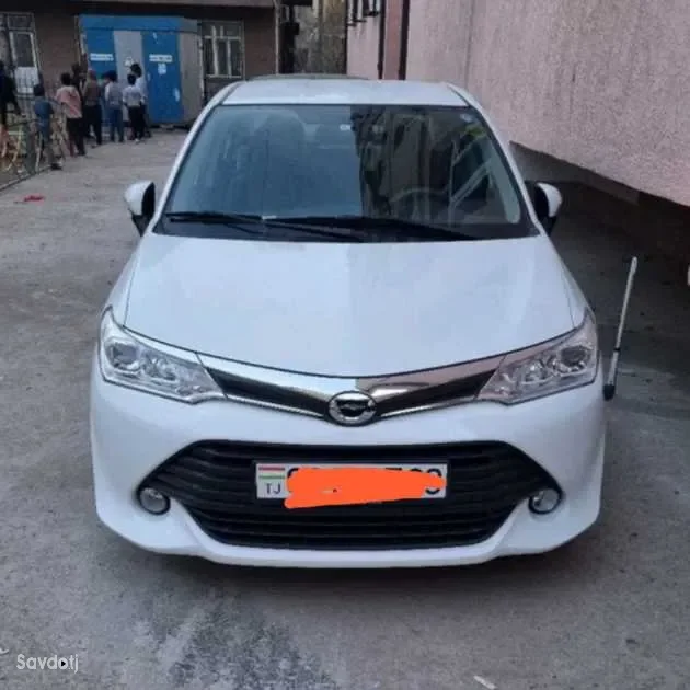 Лобовое стекло Toyota Fielder 2012-