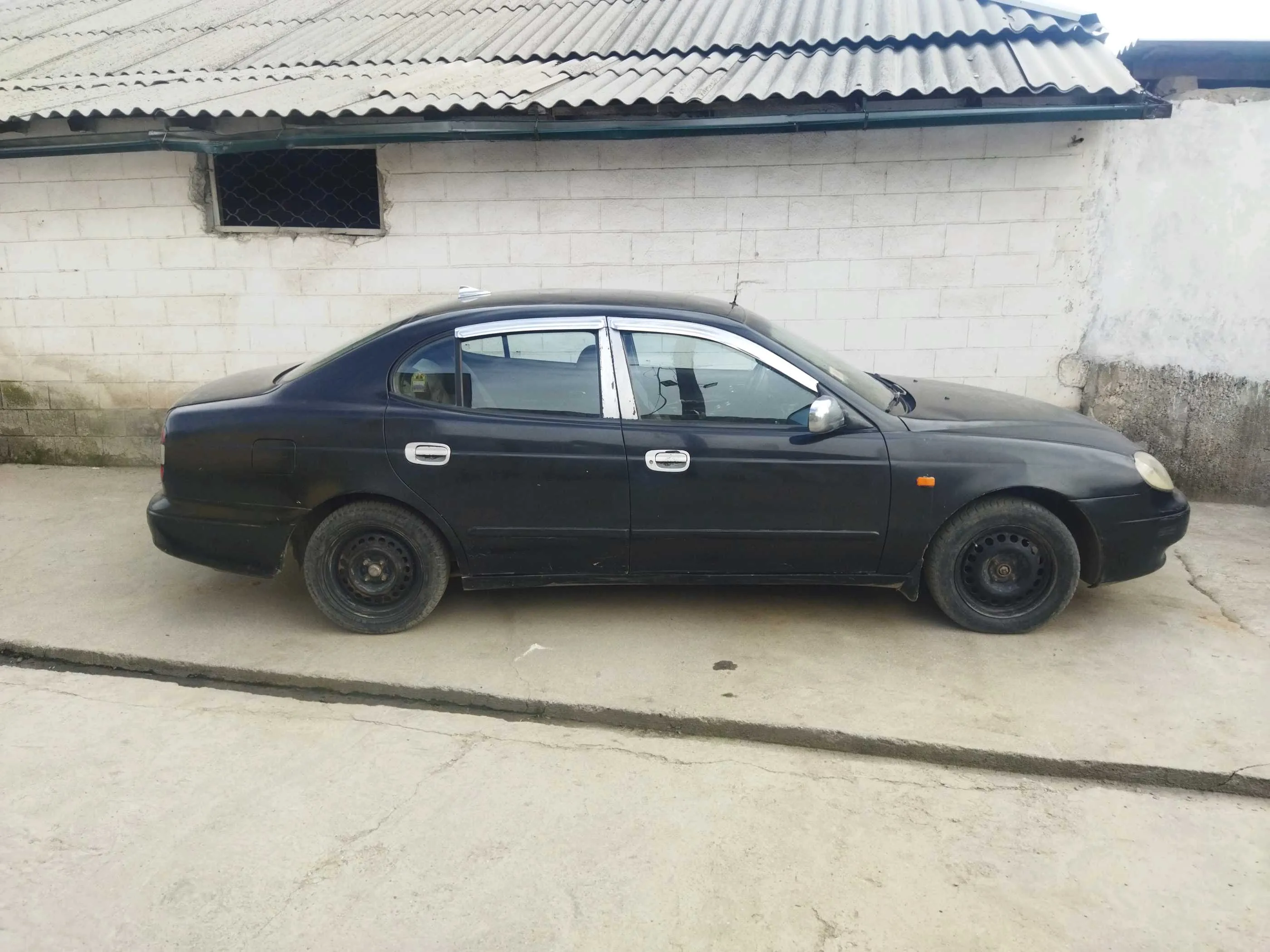 Daewoo Leganza 1998
