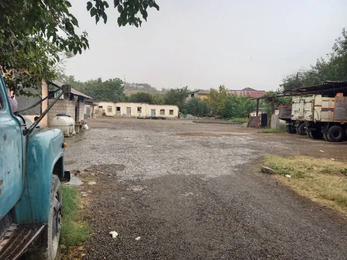 Продажа постройки с земельным участком