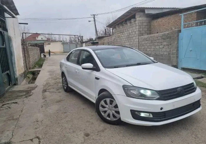 Volkswagen Polo 2016