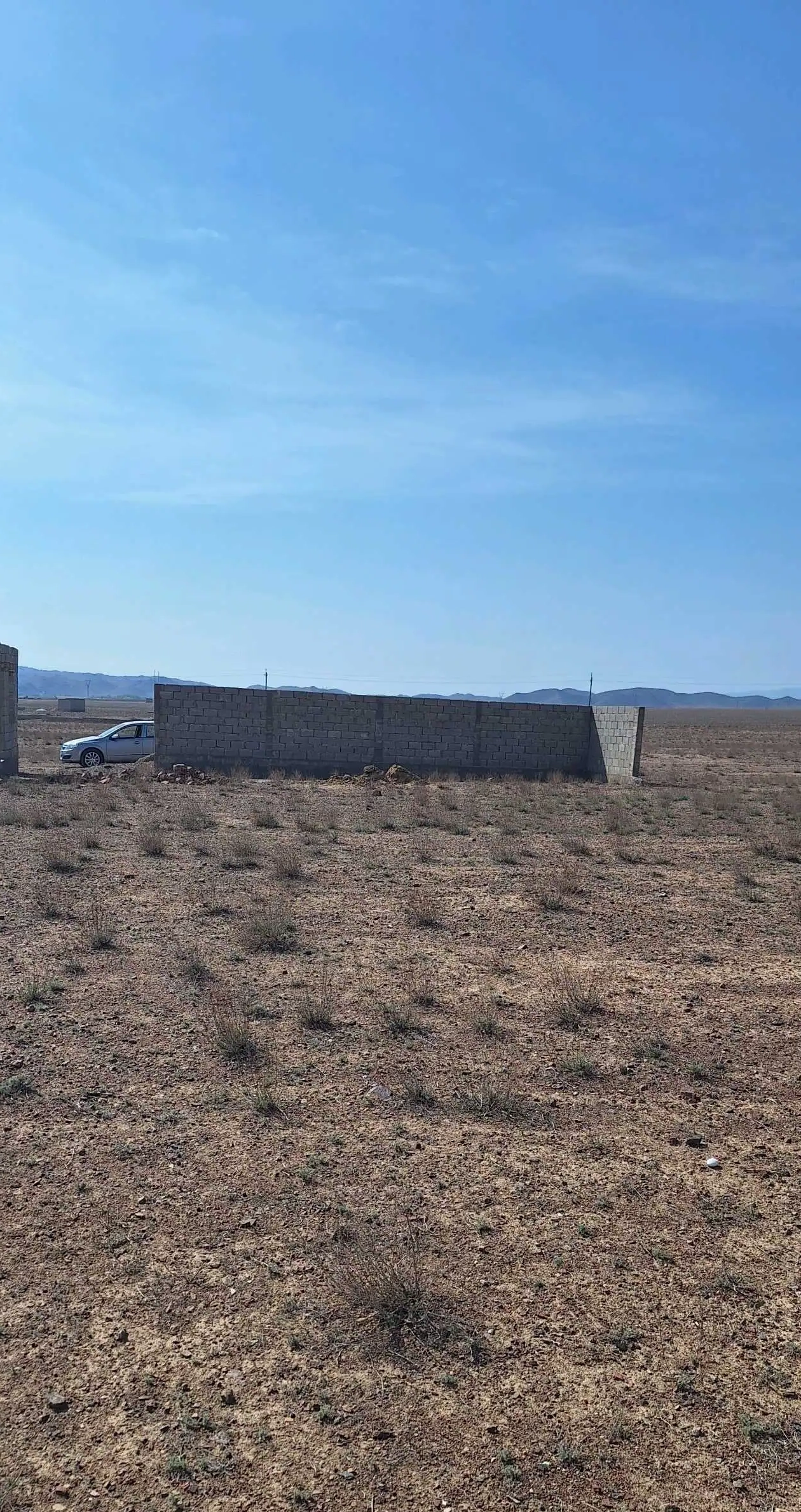 Постройка с земельным участком