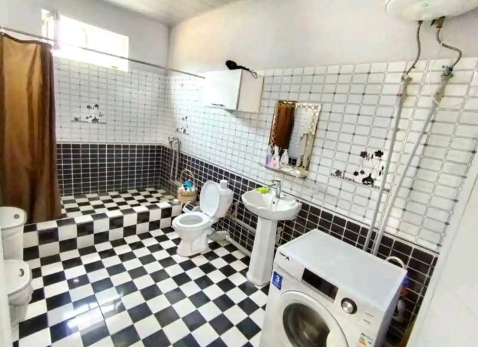 2 этажный, 4-комн. дом, 95 м², 2 соток, Фирдавси