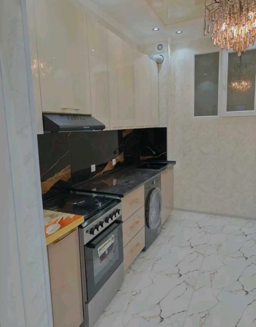 2-к квартира, Цокольный этаж, 70 м², Сино