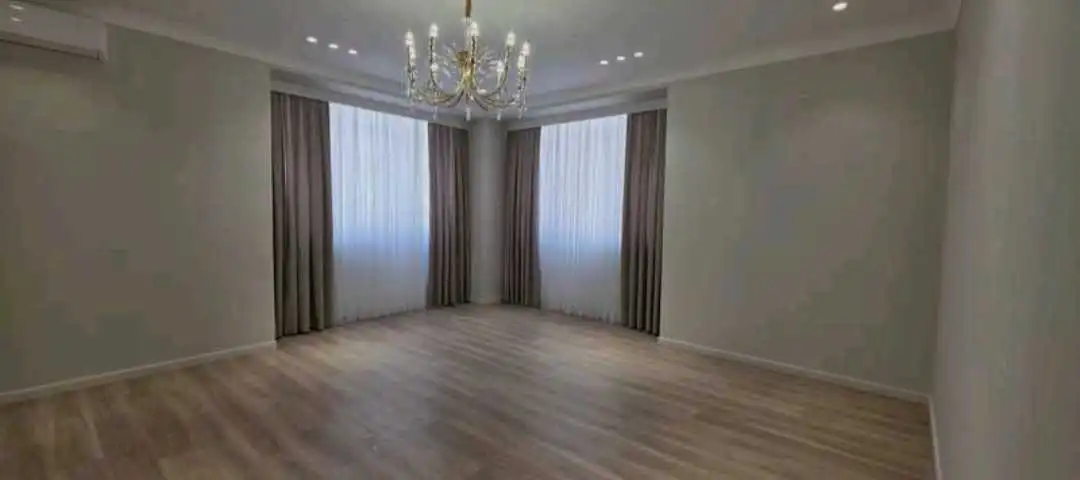 2-к квартира, 13 этаж, 107 м², Шохмансур