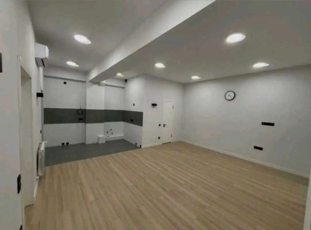 2-к квартира, 10 этаж, 68 м², Исмоил Сомони