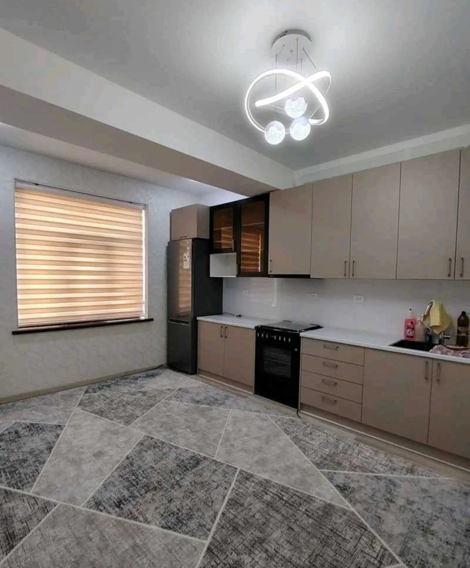 2-к квартира, 16 этаж, 60 м², Фирдавси
