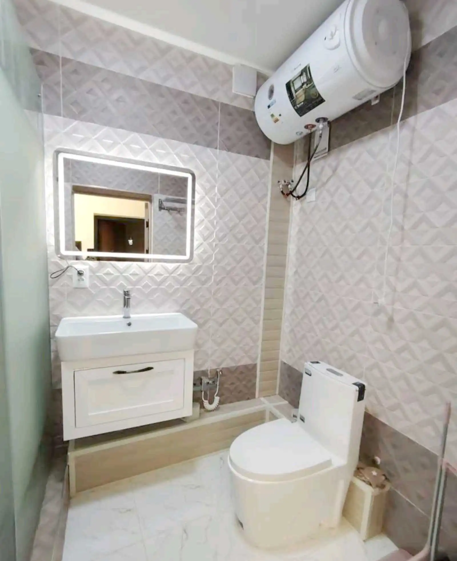 2-к квартира, 16 этаж, 60 м², Фирдавси