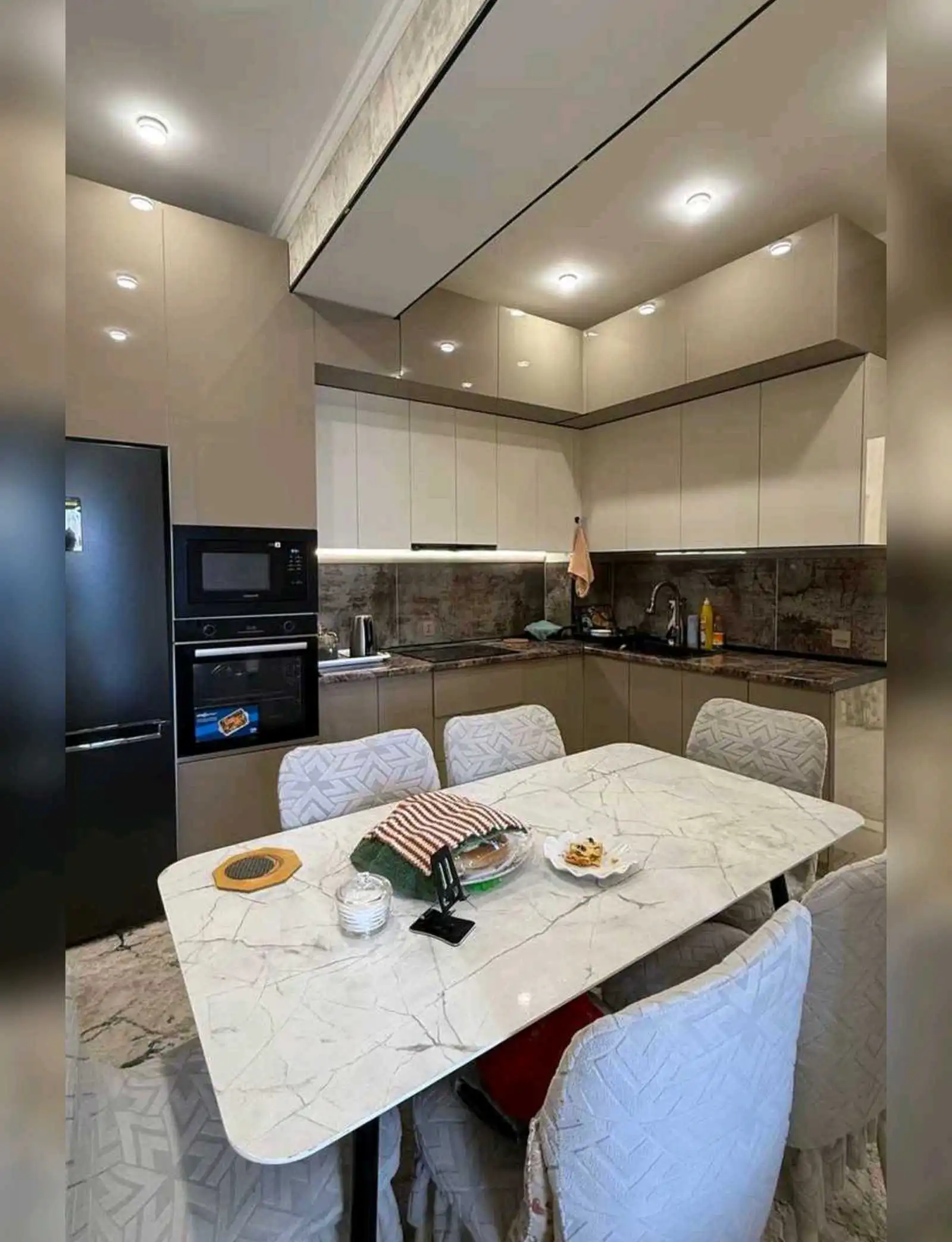 2-к квартира, 11 этаж, 82 м², Сино