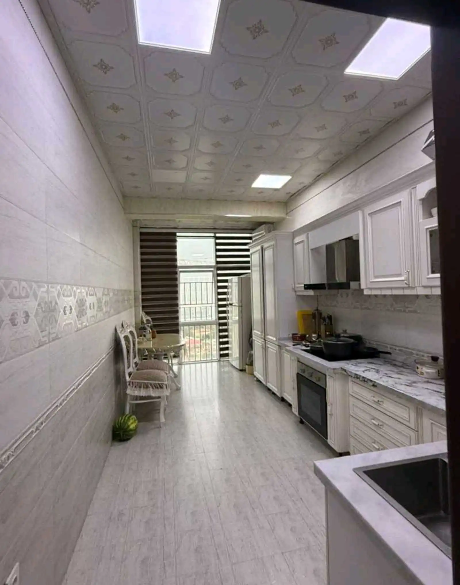 3-к квартира, 19 этаж, 138 м², Шохмансур