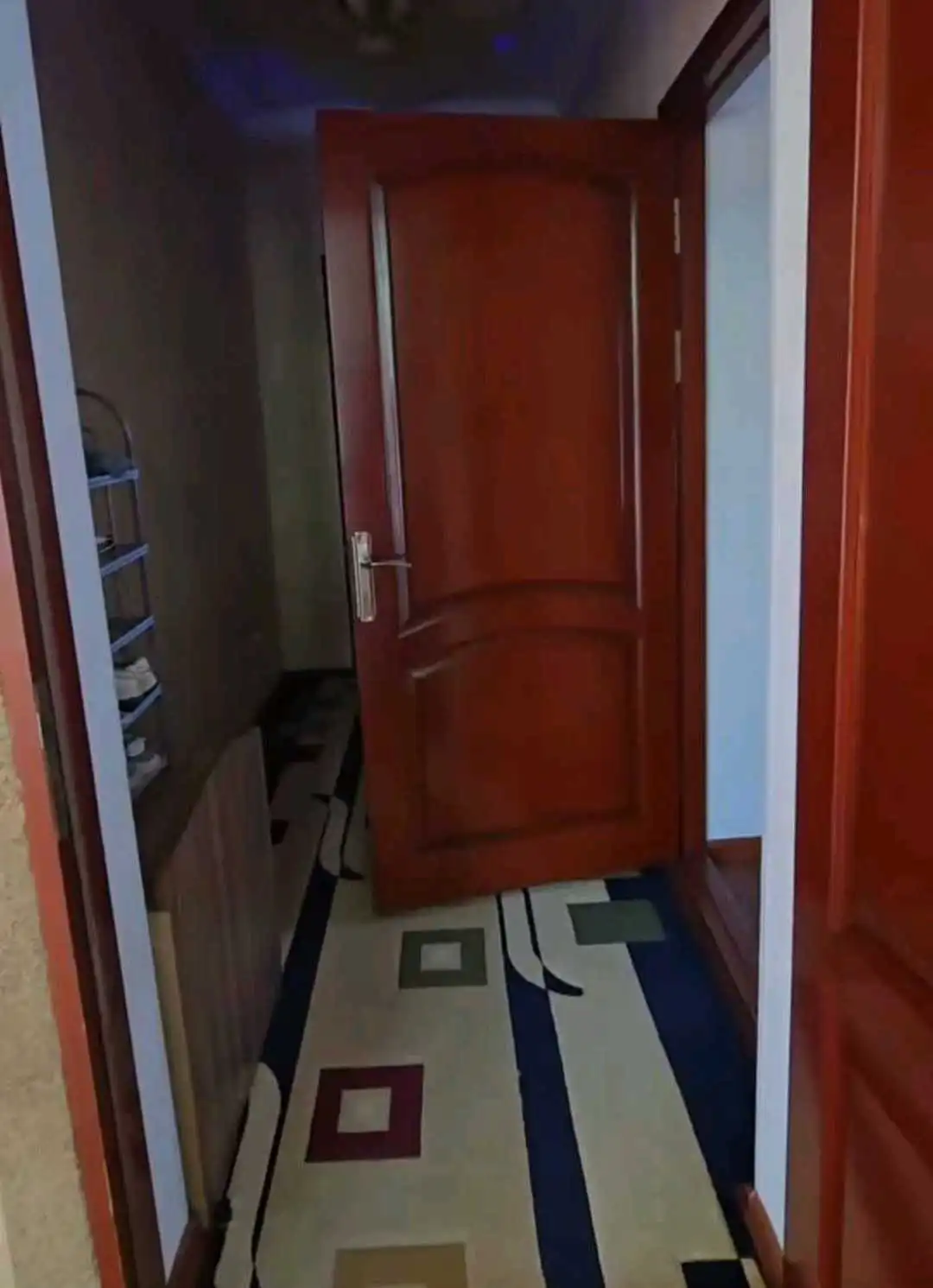 1 этажный, 5-комн. дом, 120 м², 10 соток, Сино